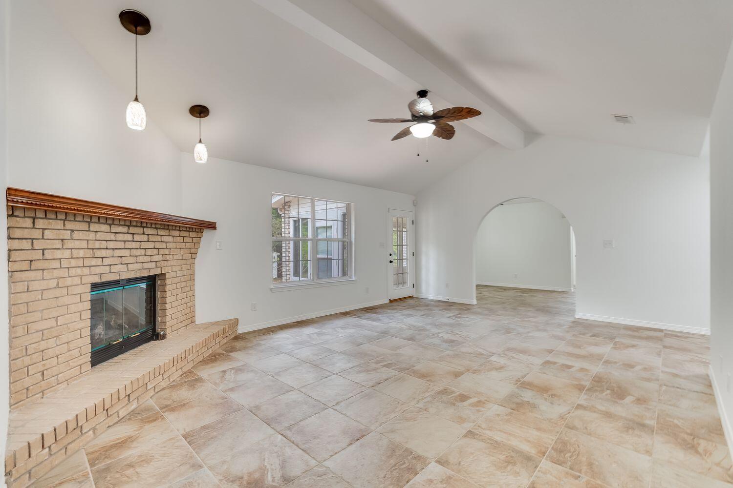 ROLLING HILLS ESTATES - Residential