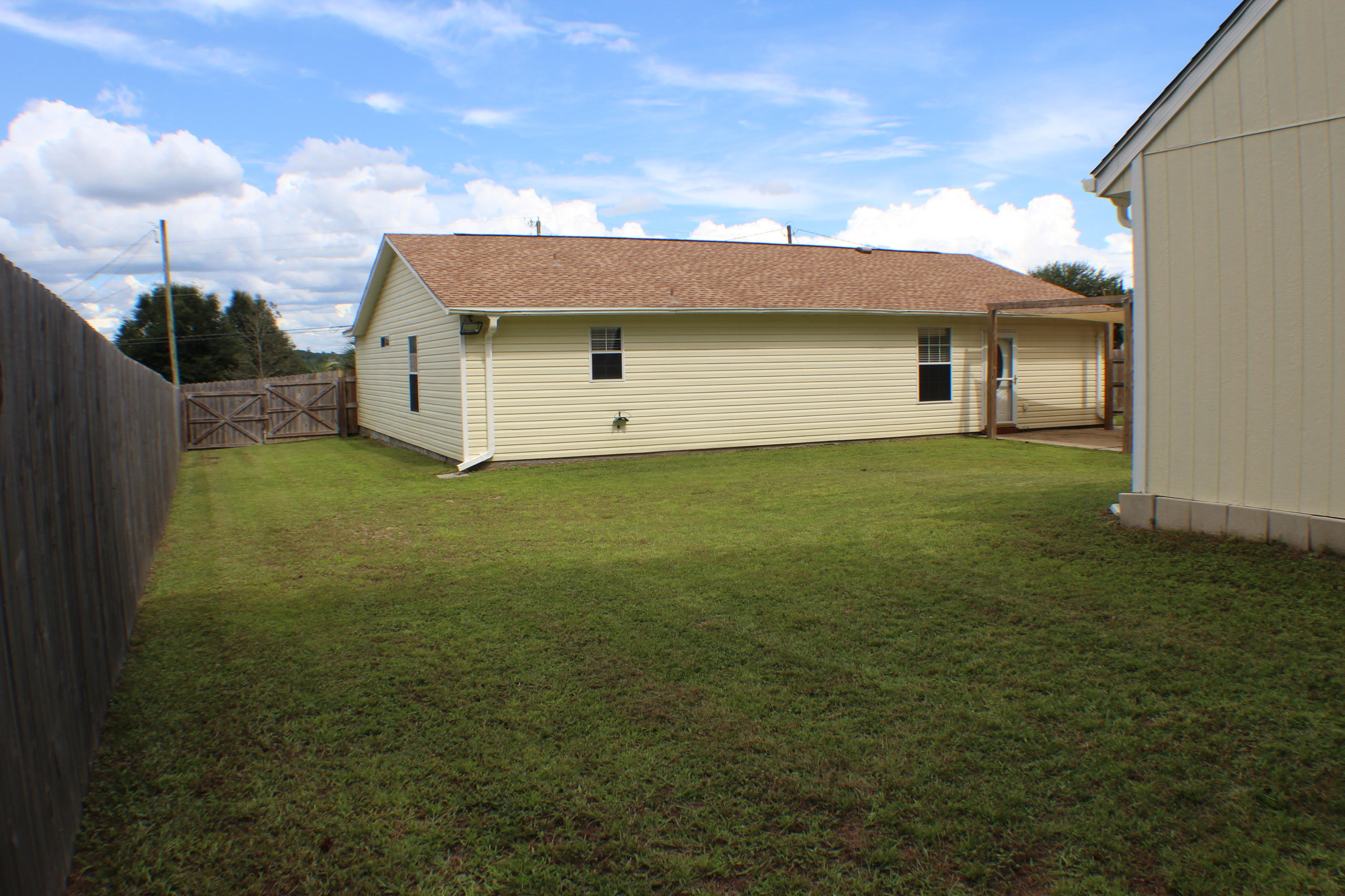 NORTHVIEW ESTATES 3RD ADDN - Residential