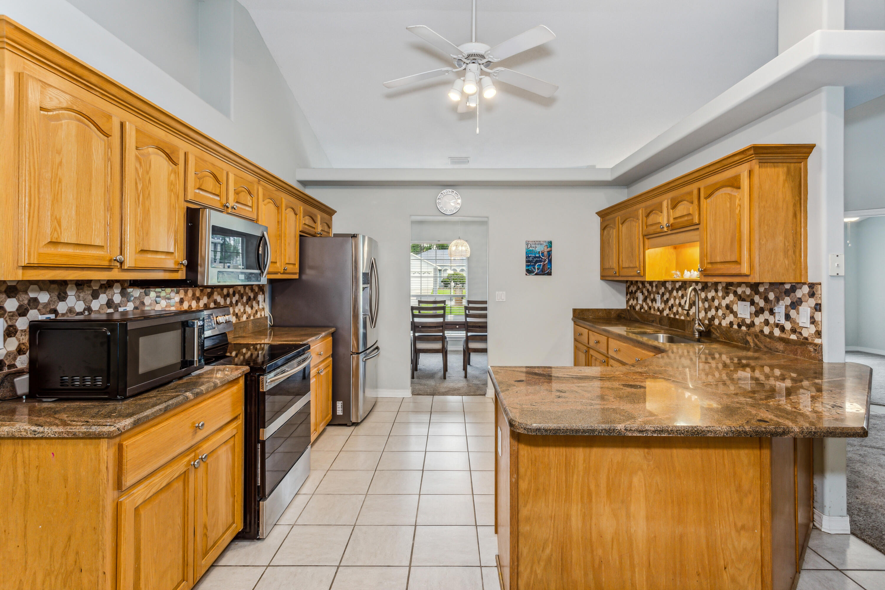 HOLLEY BY THE SEA - Residential