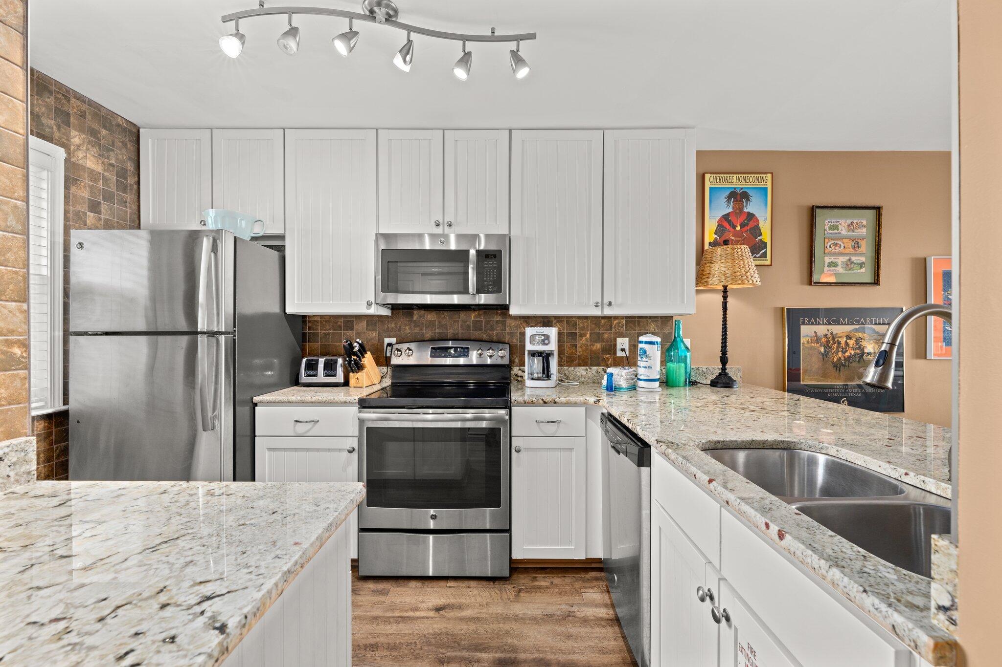 RAMSGATE HARBOUR PH 1 CONDO - Residential