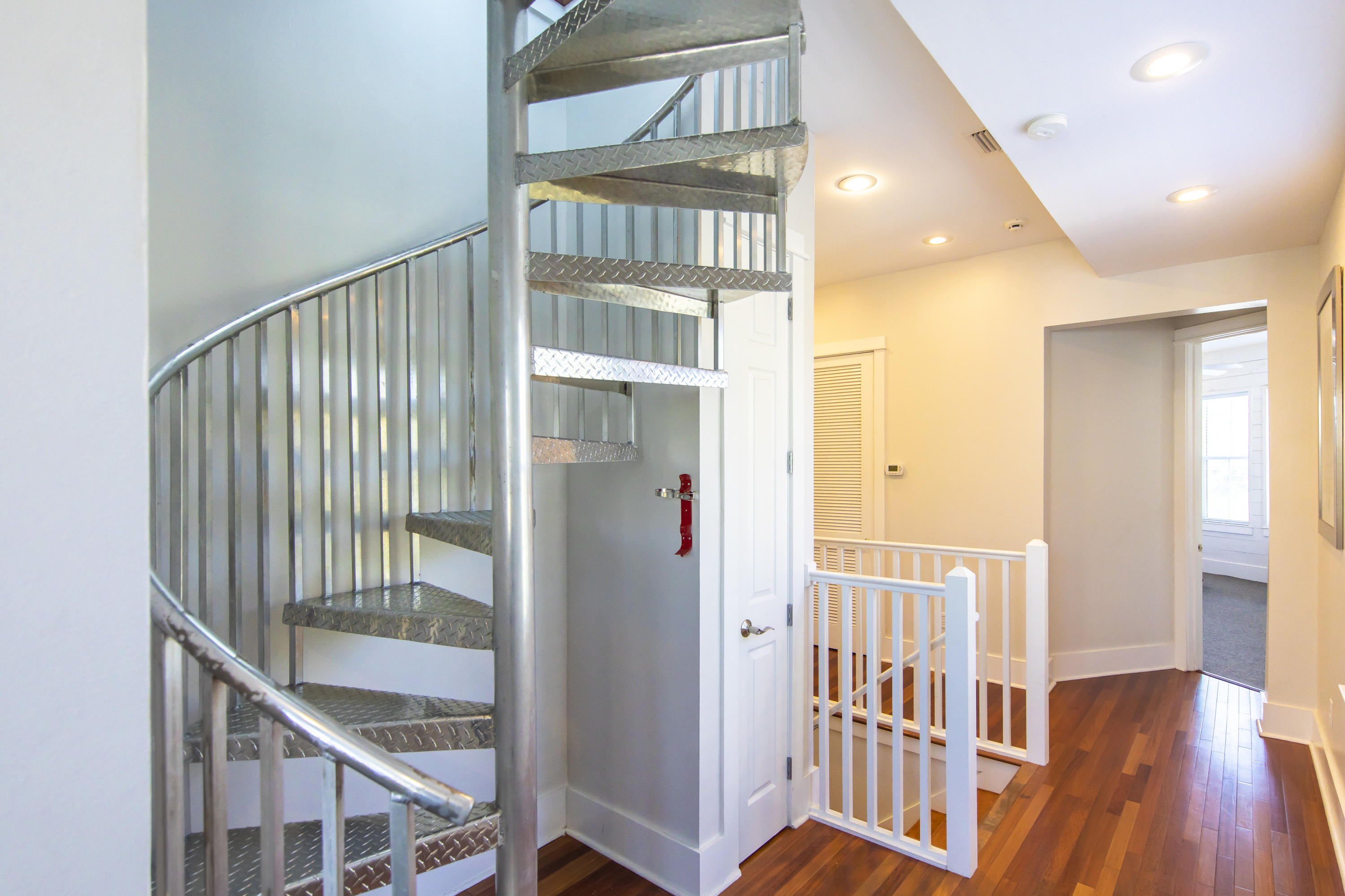 SUMMER'S EDGE - Residential