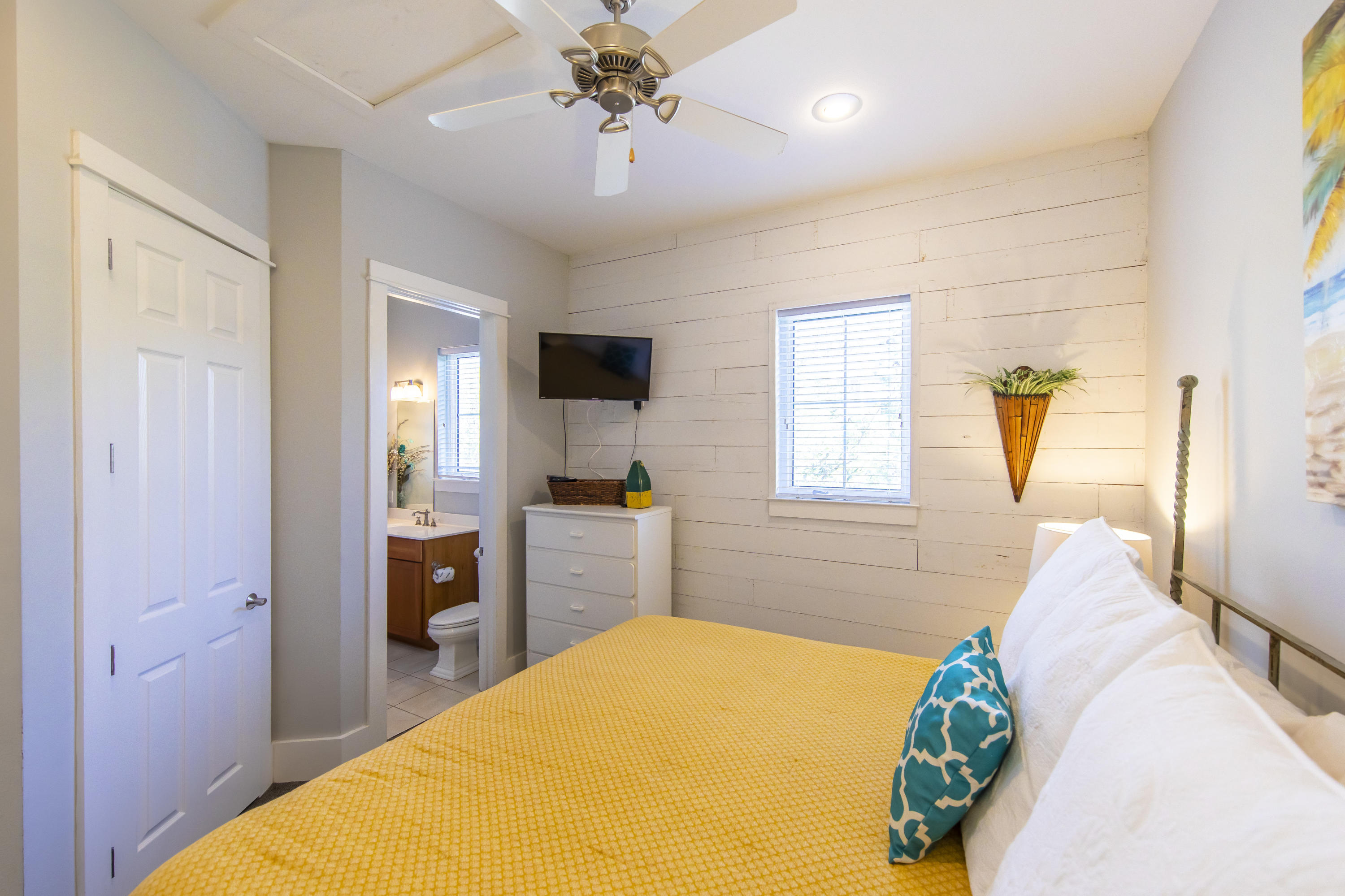 SUMMER'S EDGE - Residential