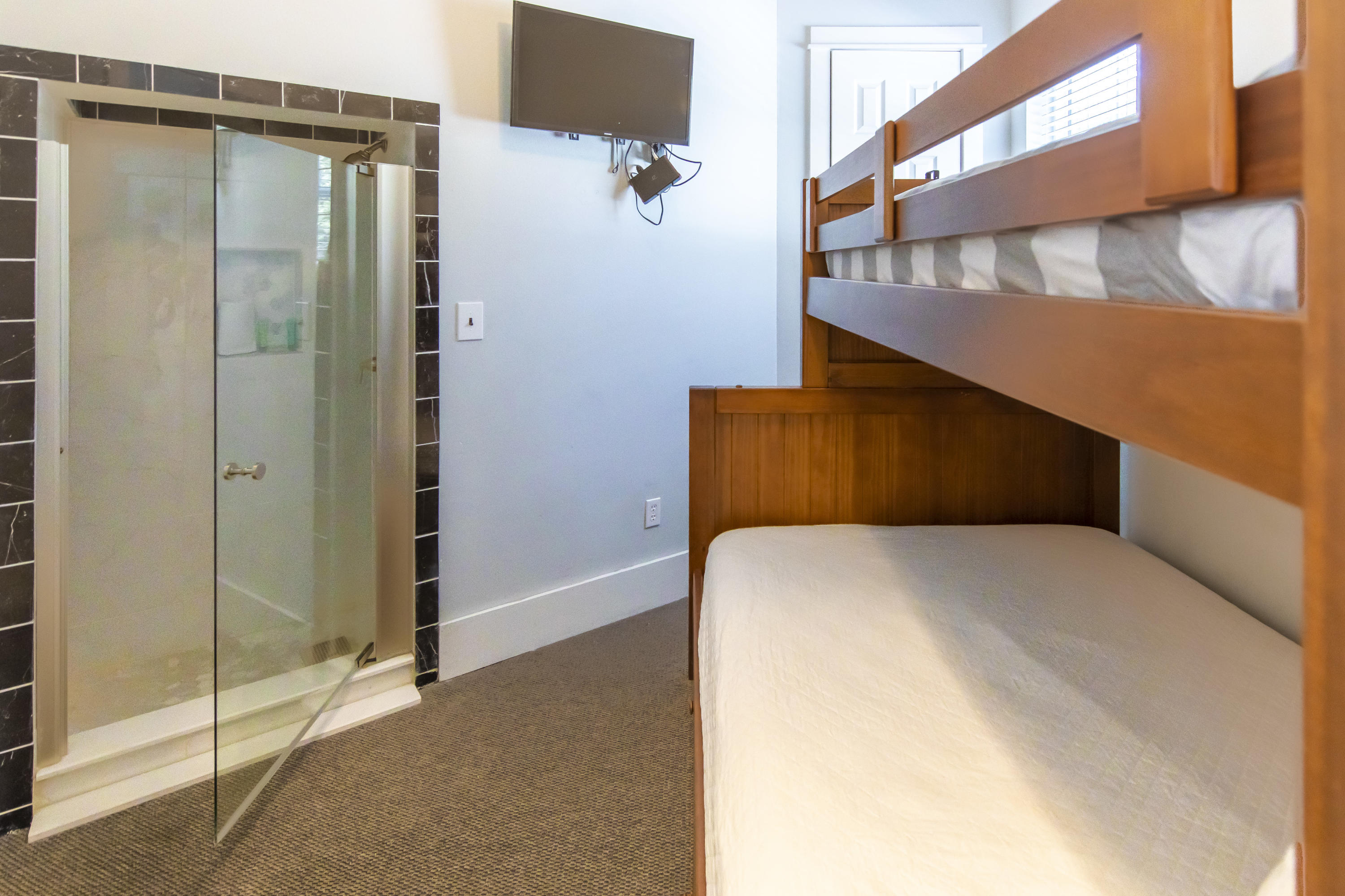 SUMMER'S EDGE - Residential