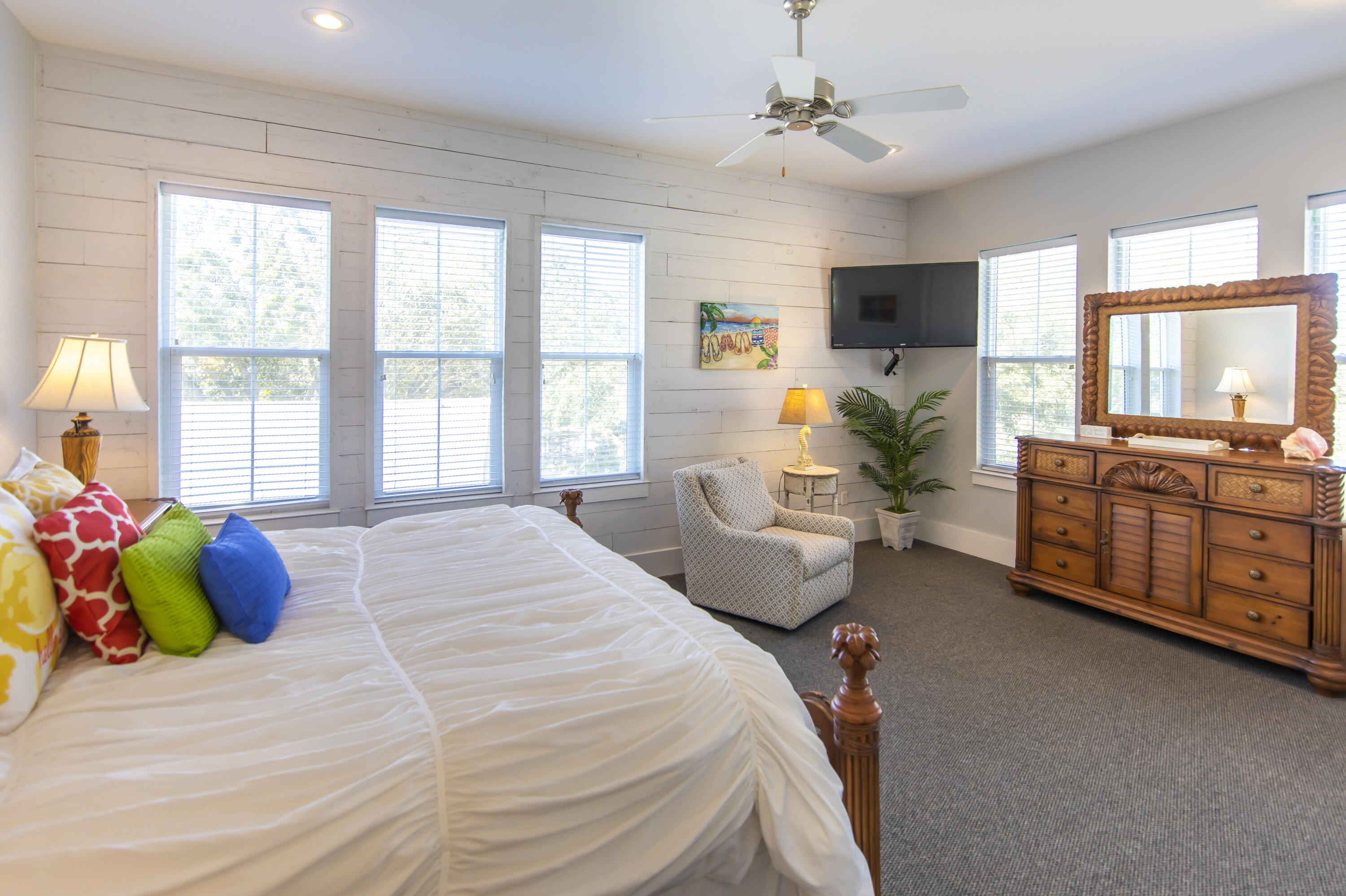 SUMMER'S EDGE - Residential