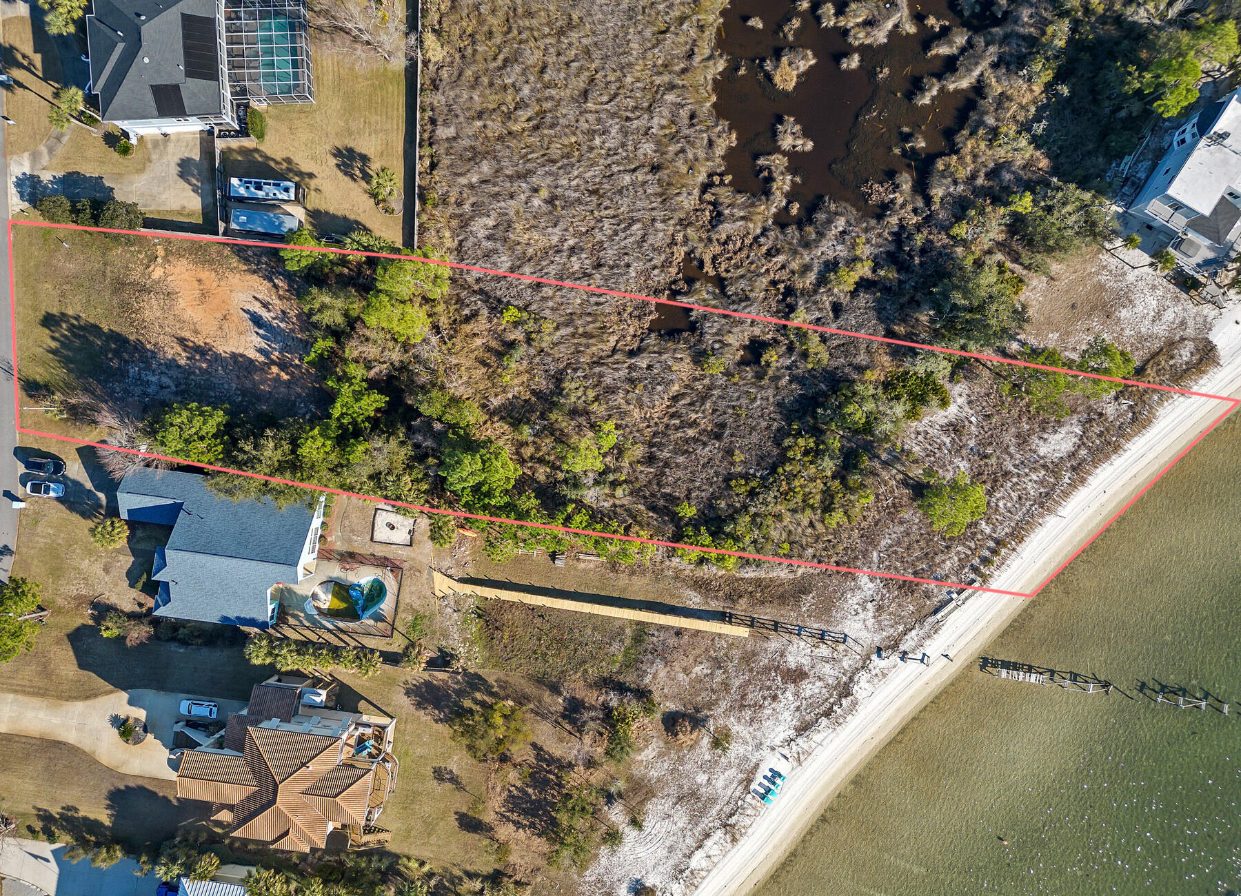 BISCAYNE POINTE - Land