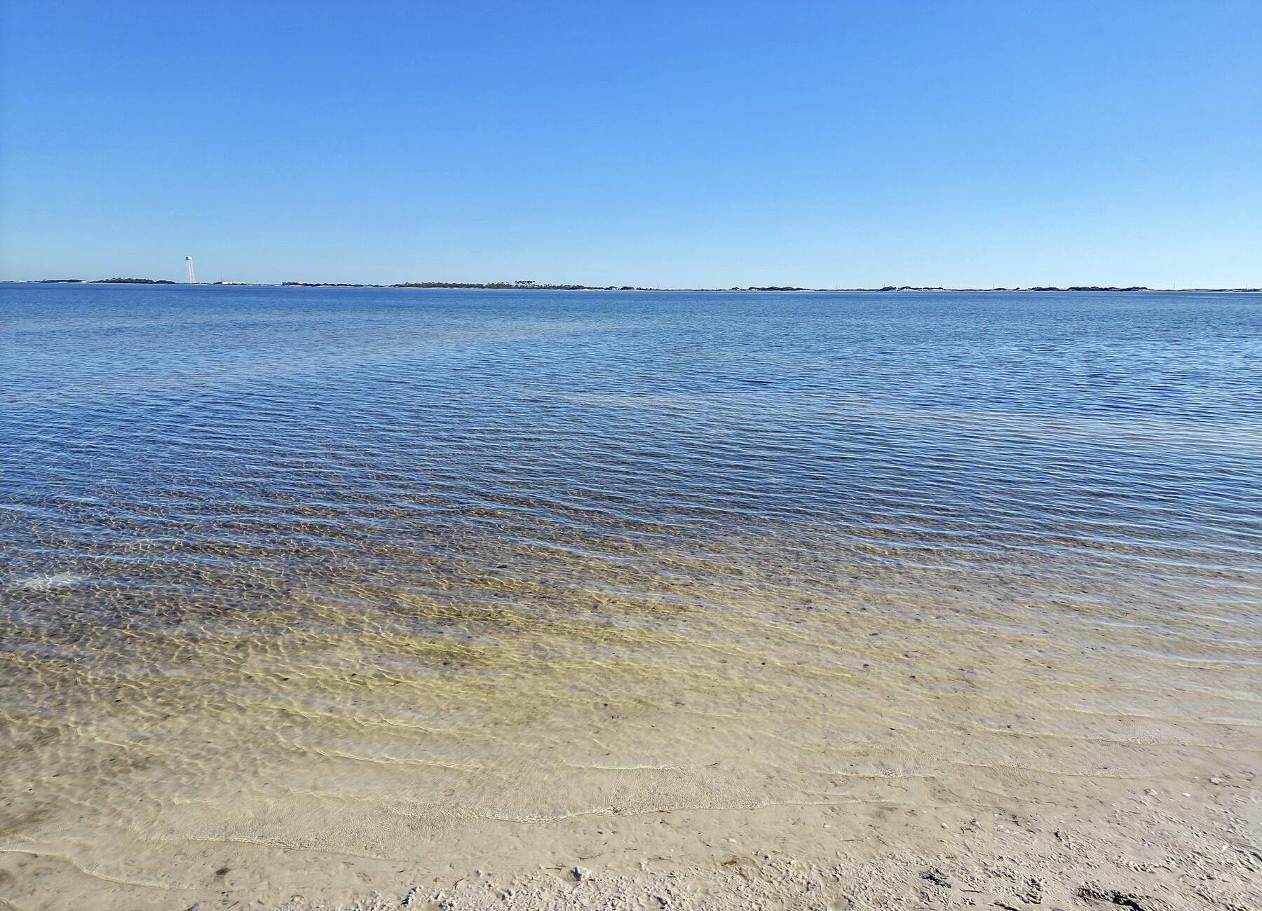 BISCAYNE POINTE - Land