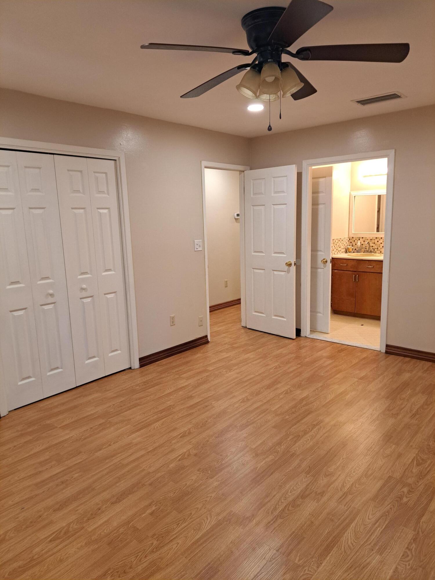 COLLEGE WOOD - Residential Lease