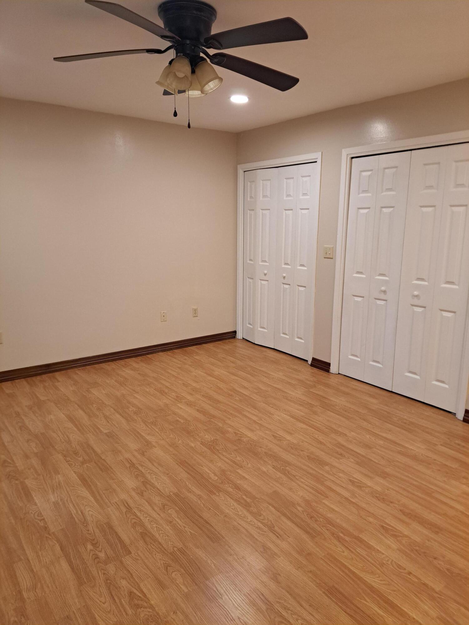 COLLEGE WOOD - Residential Lease