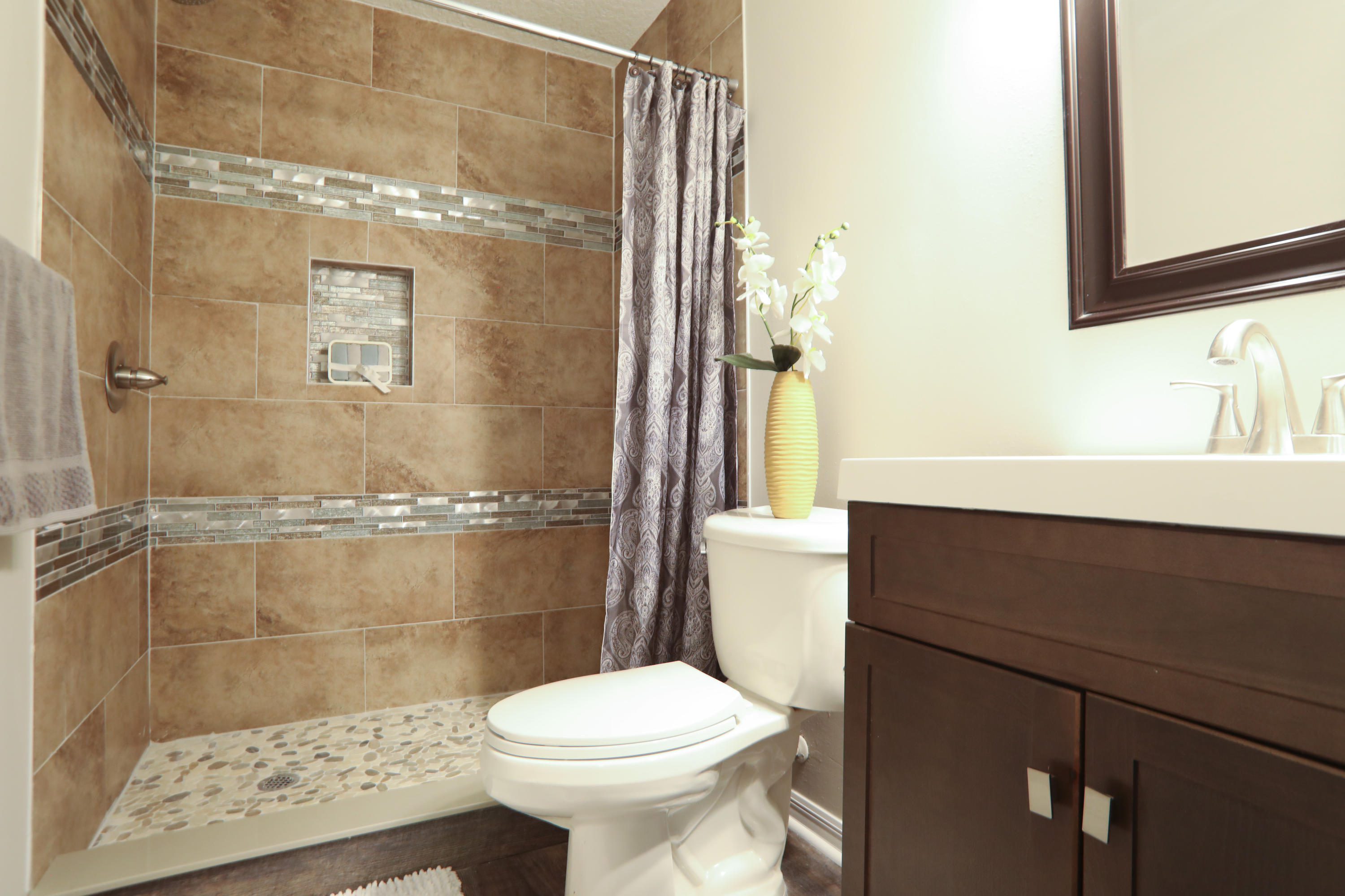 CRESTVIEW - Residential