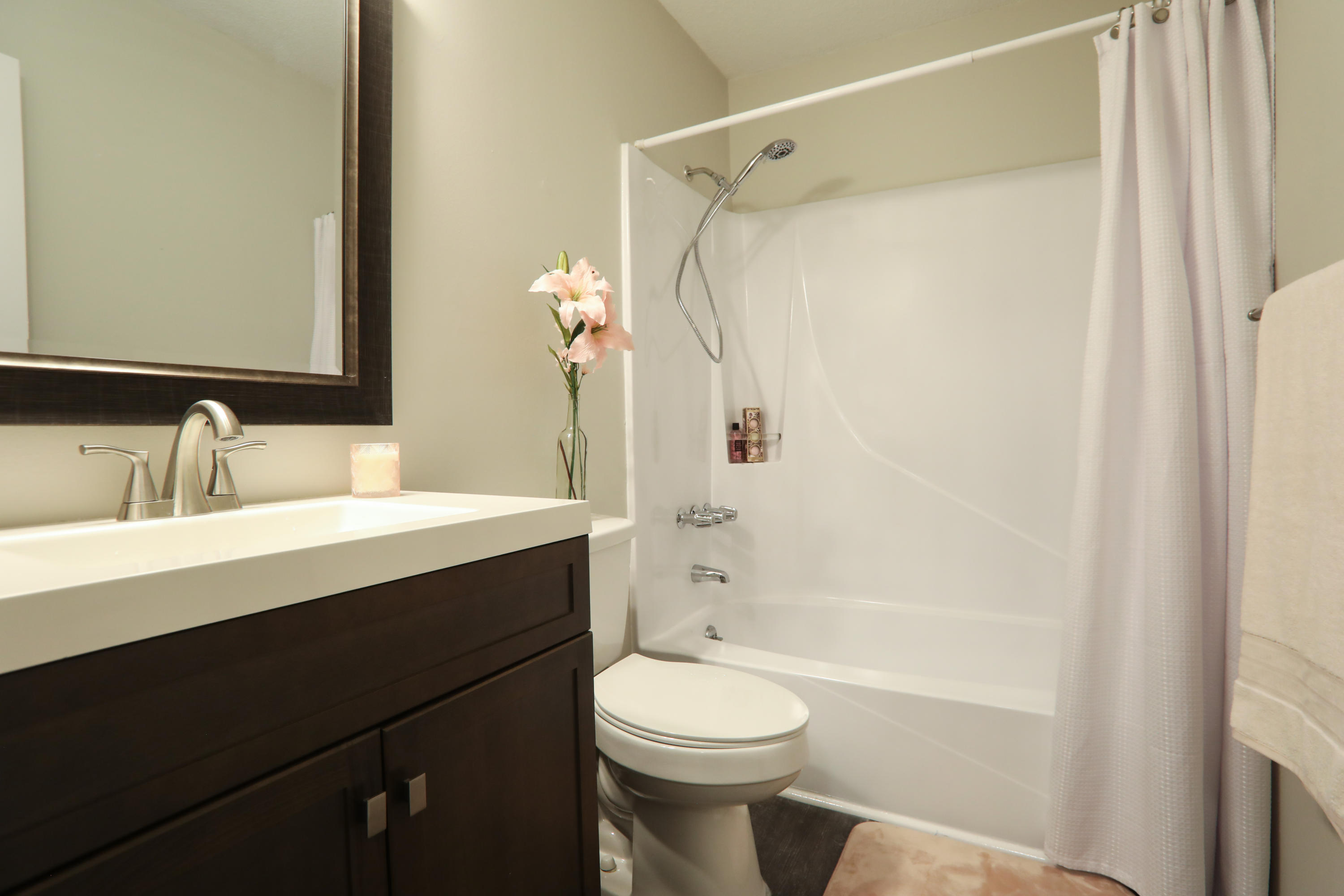 CRESTVIEW - Residential