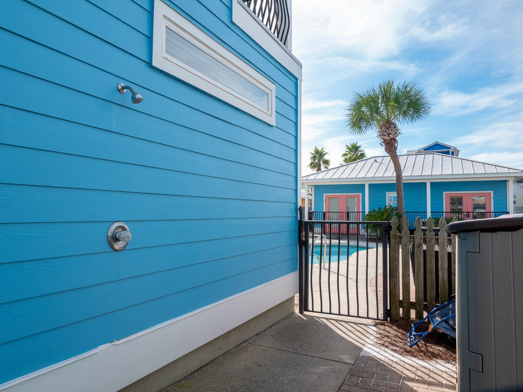 CRYSTAL BEACH - Residential