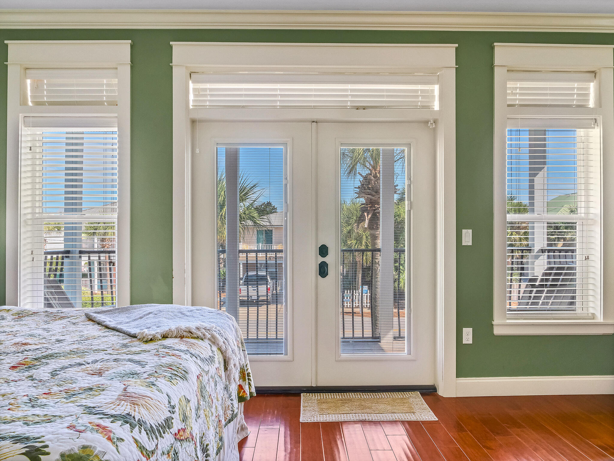 CRYSTAL BEACH - Residential
