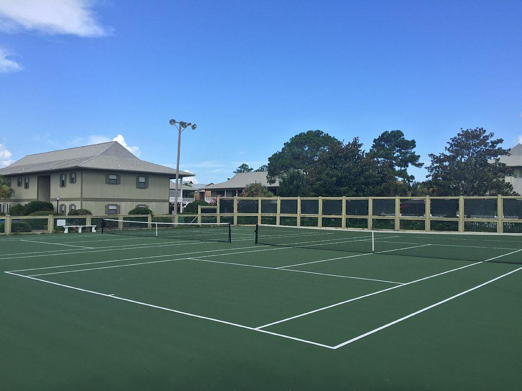 BEACHWOOD VILLAS CONDO - Residential