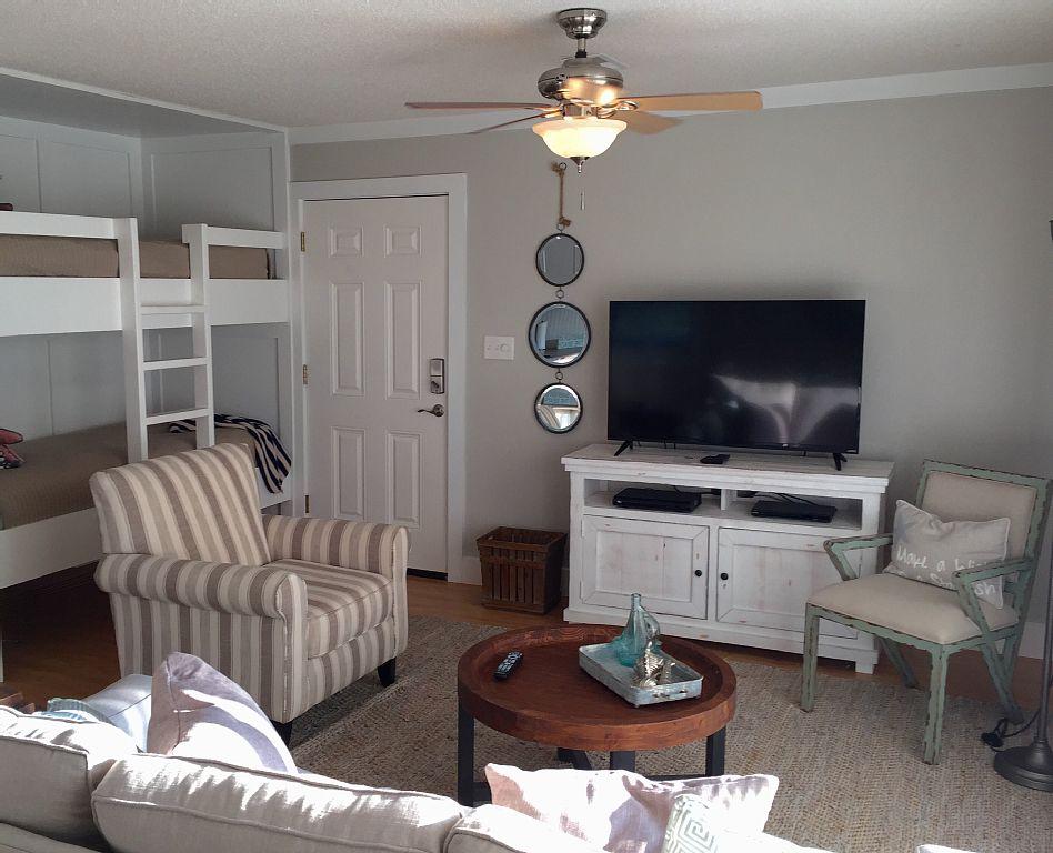 BEACHWOOD VILLAS CONDO - Residential