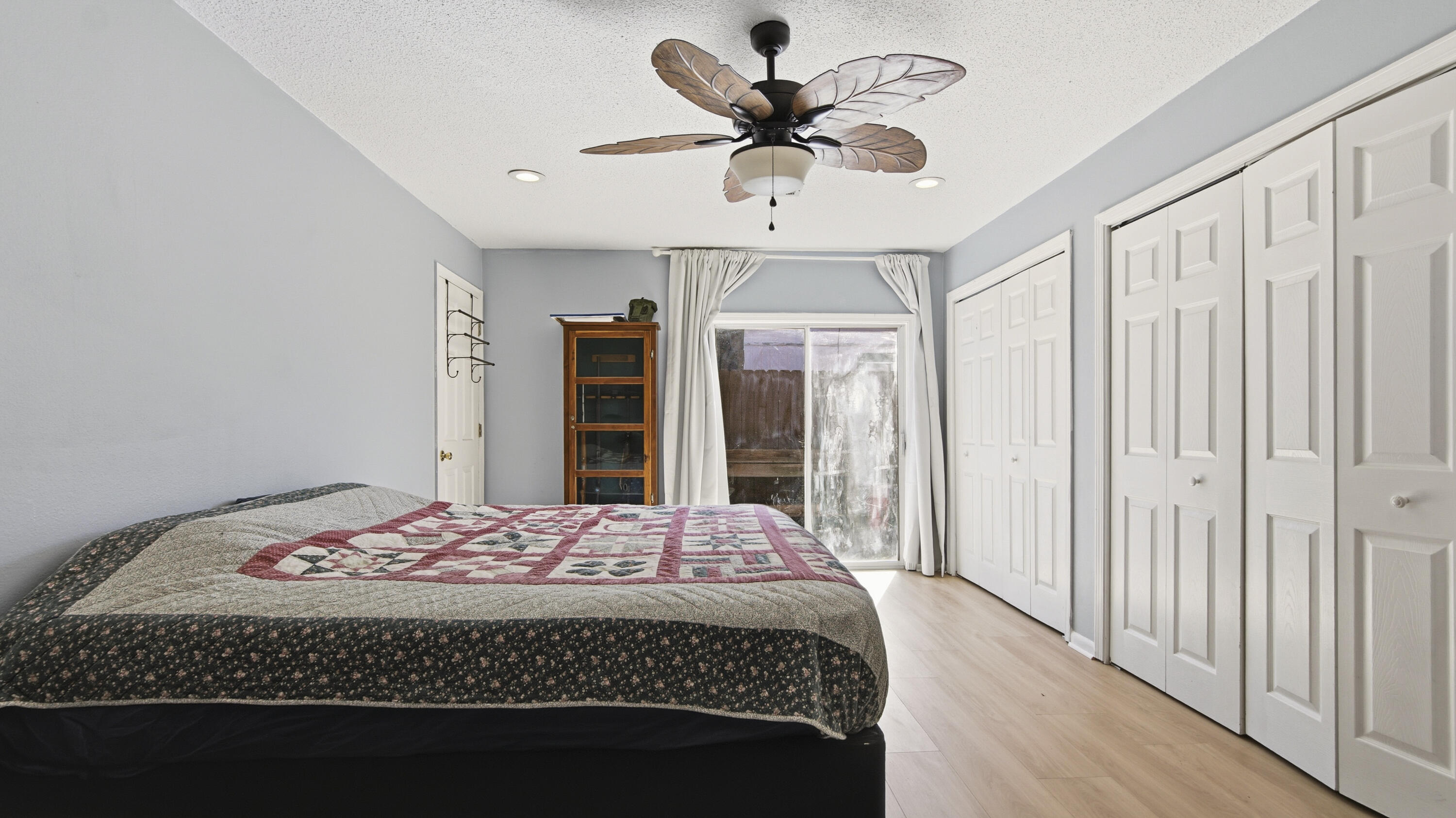 EL CENTRO BEACH - Residential