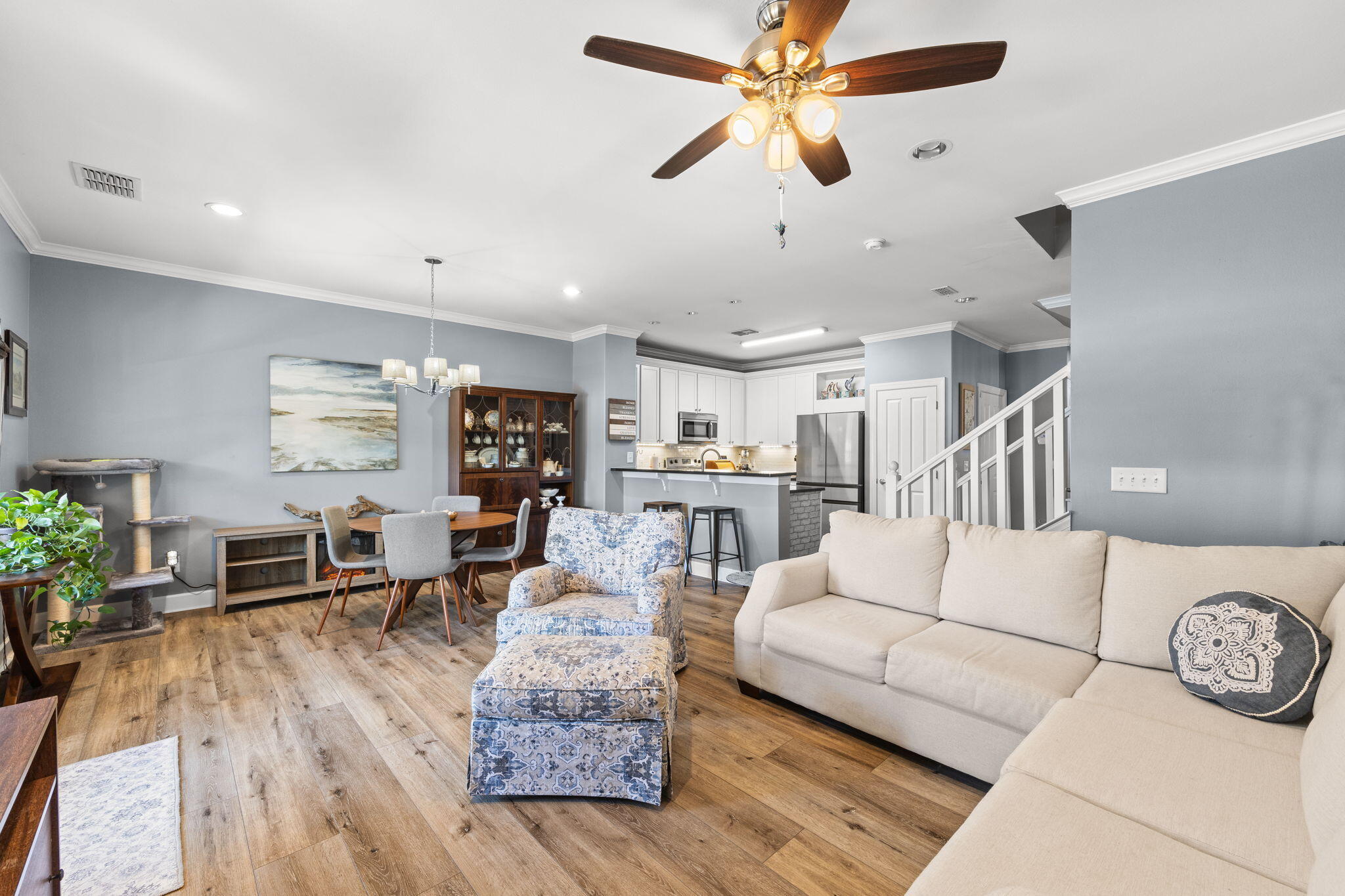 SOUTH HAVEN TOWNHOMES - Residential