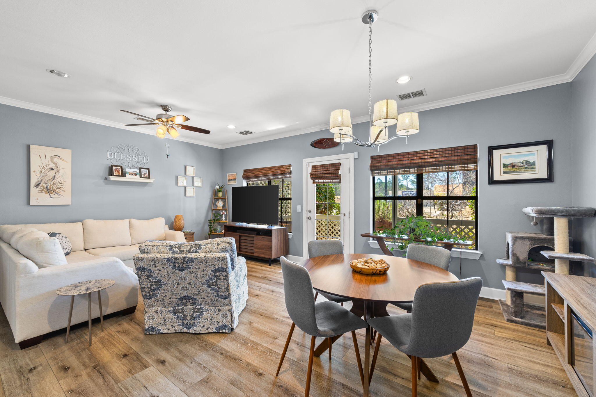 SOUTH HAVEN TOWNHOMES - Residential