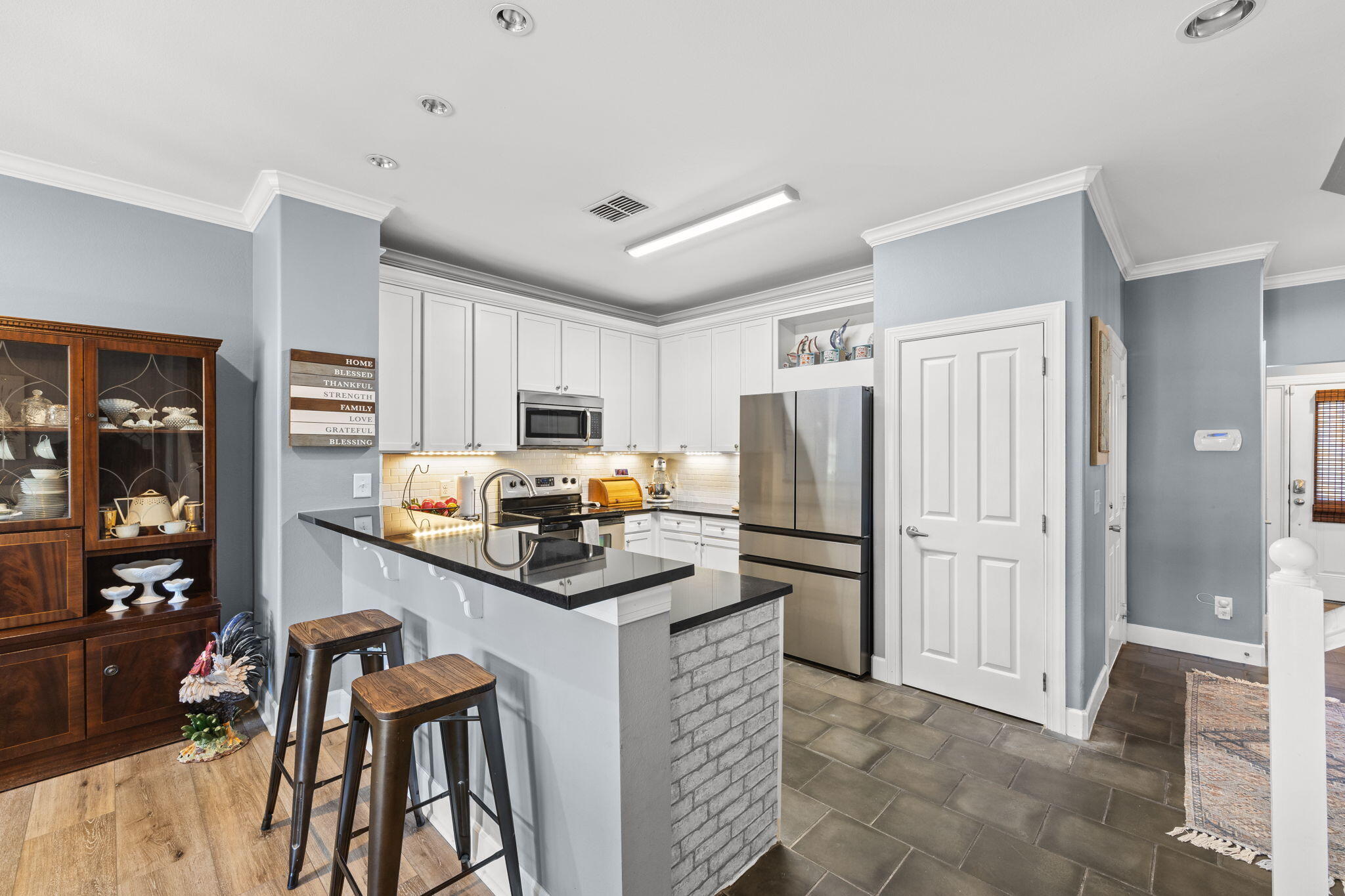 SOUTH HAVEN TOWNHOMES - Residential