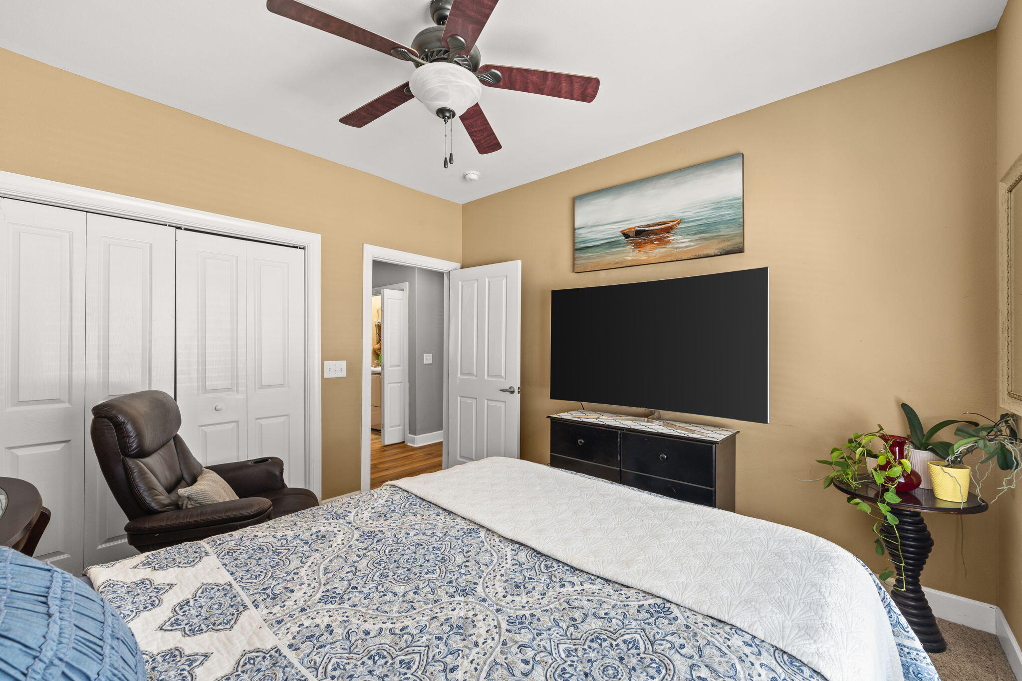 SOUTH HAVEN TOWNHOMES - Residential