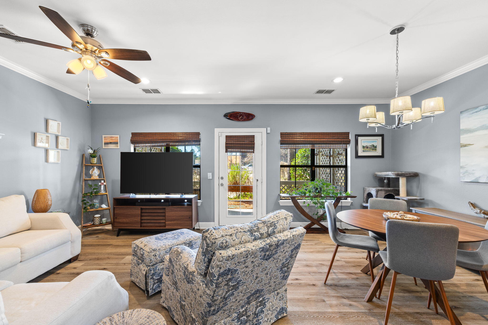 SOUTH HAVEN TOWNHOMES - Residential