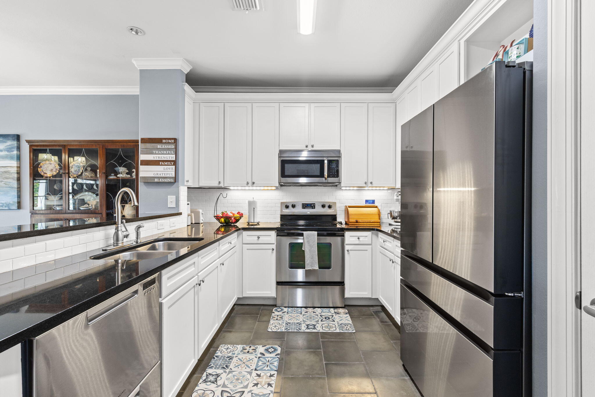 SOUTH HAVEN TOWNHOMES - Residential