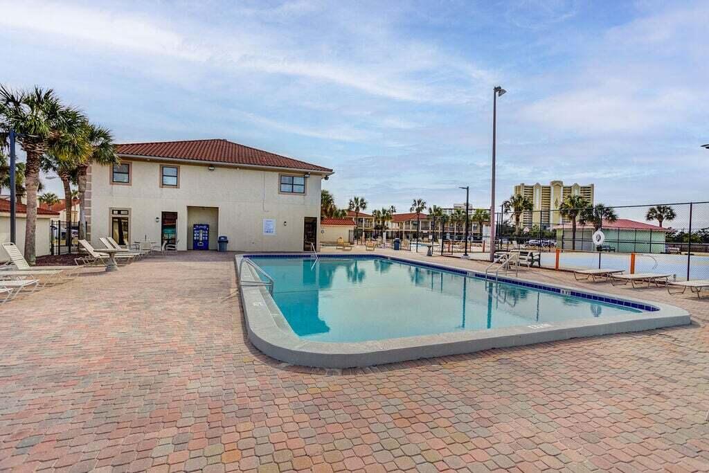 Horizon South 18 - Residential