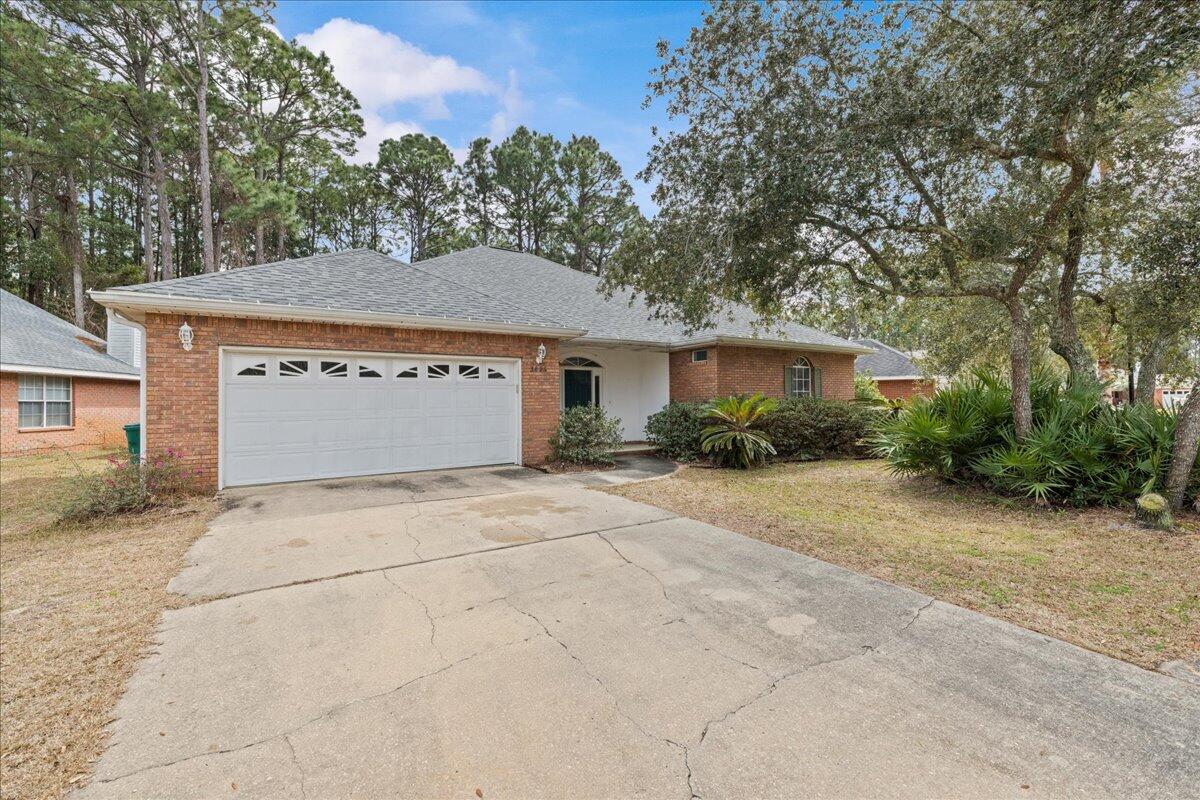 INDIAN WOODS - Residential