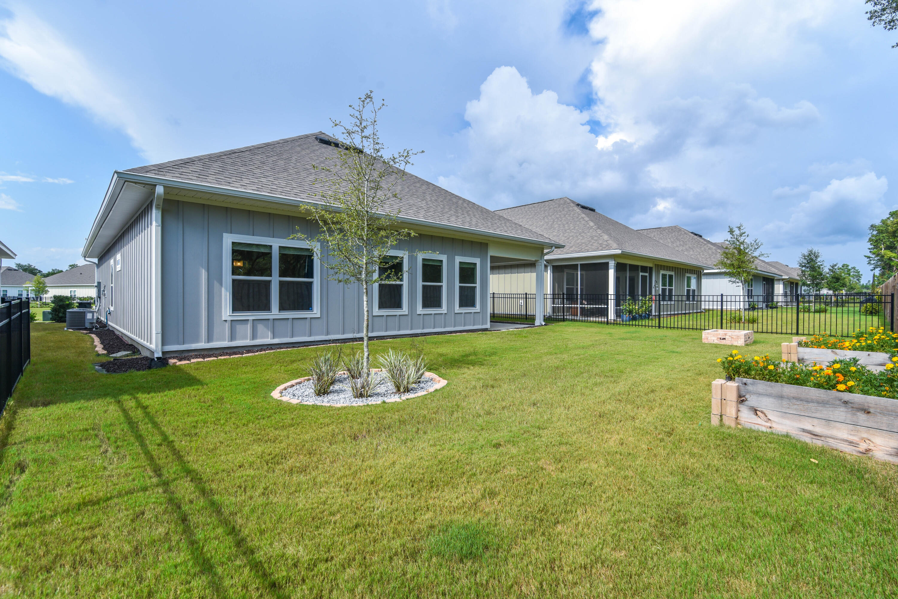 HAMMOCK BAY - FIREFLY - Residential