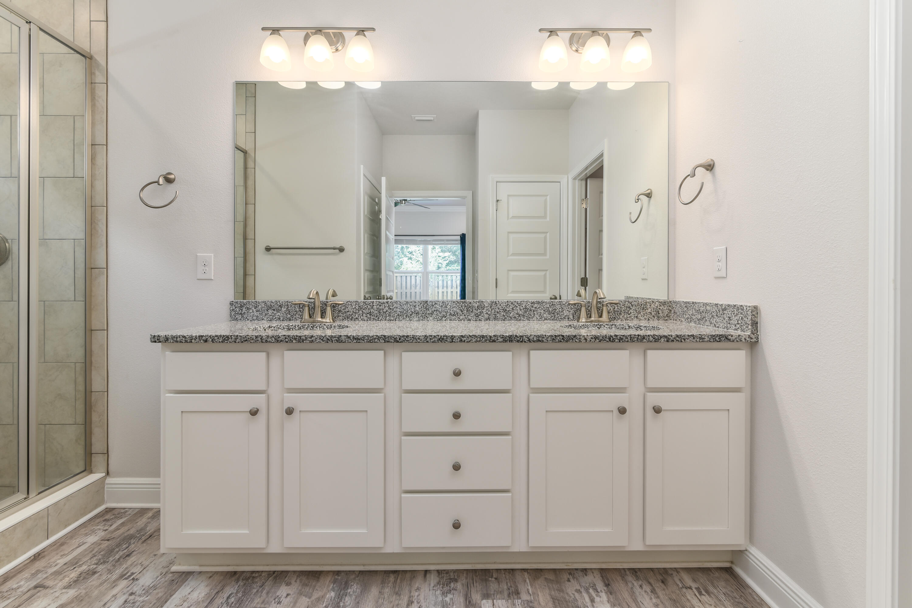 HAMMOCK BAY - FIREFLY - Residential