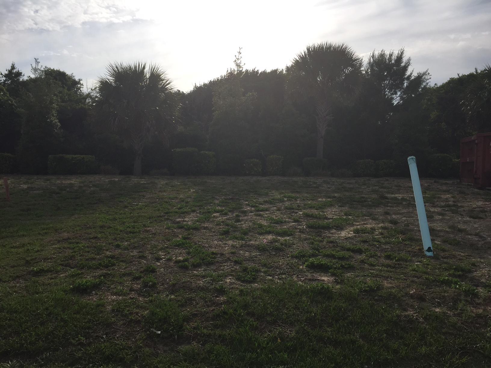 LE SOLEIL S/D - Land