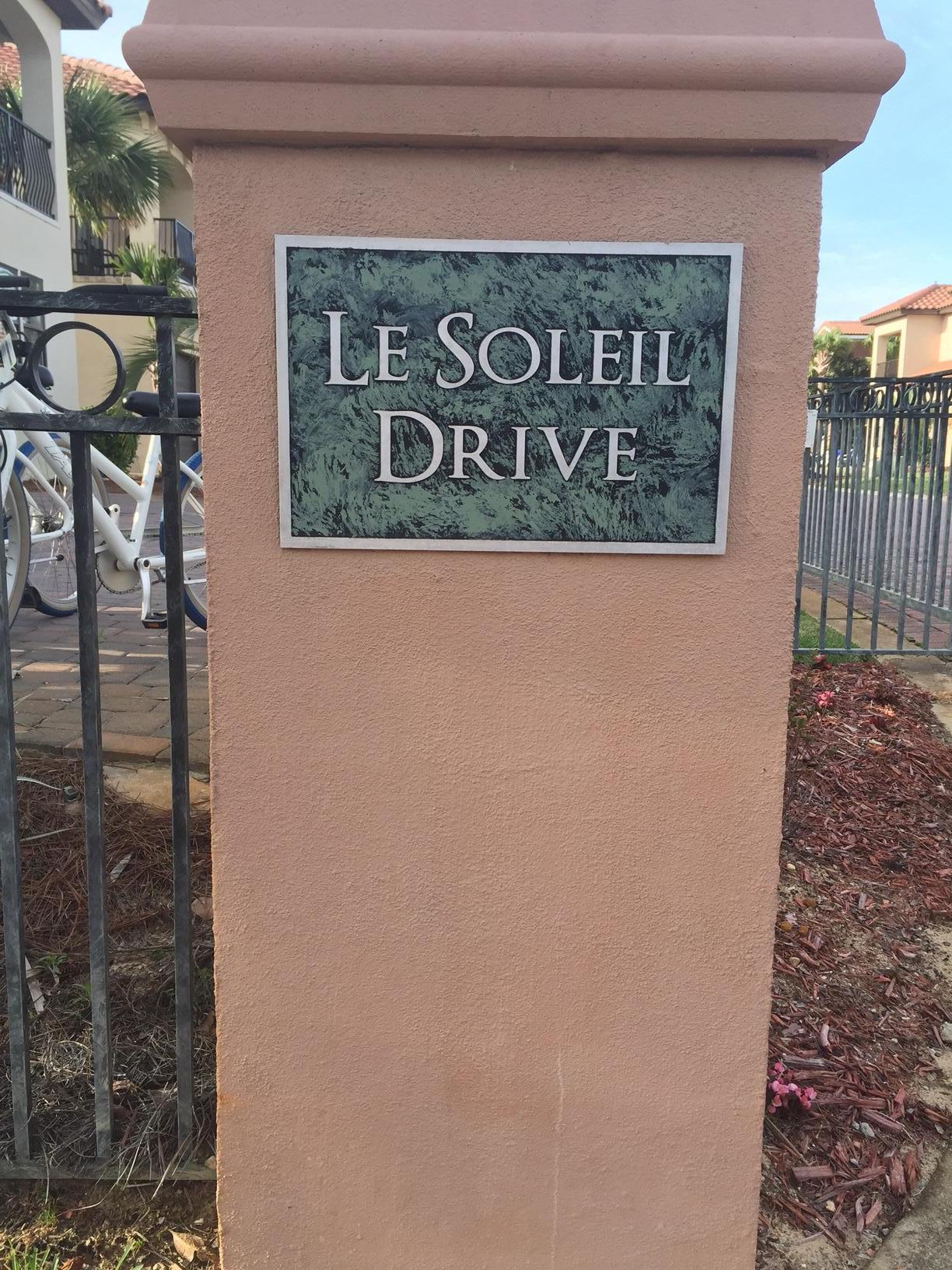 LE SOLEIL S/D - Land