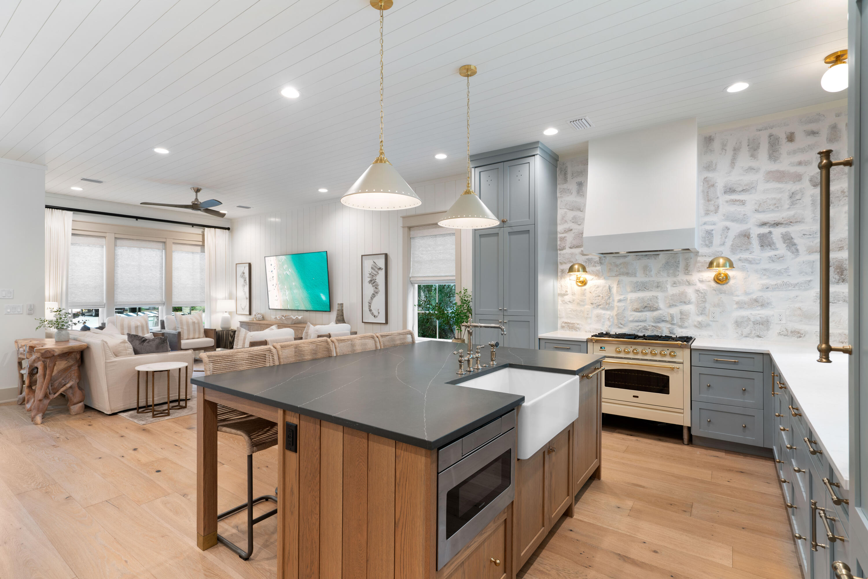 WHITES GULFVIEW ESTATES - Residential