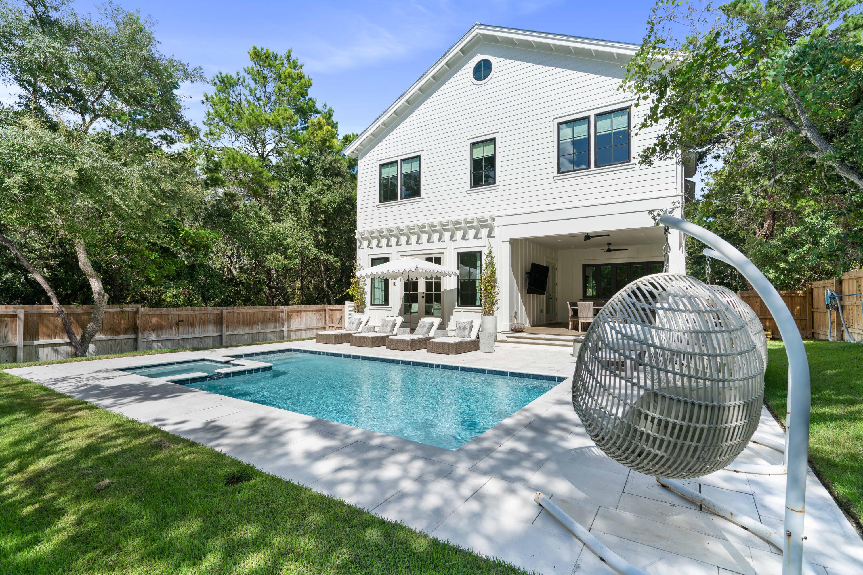 WHITES GULFVIEW ESTATES - Residential