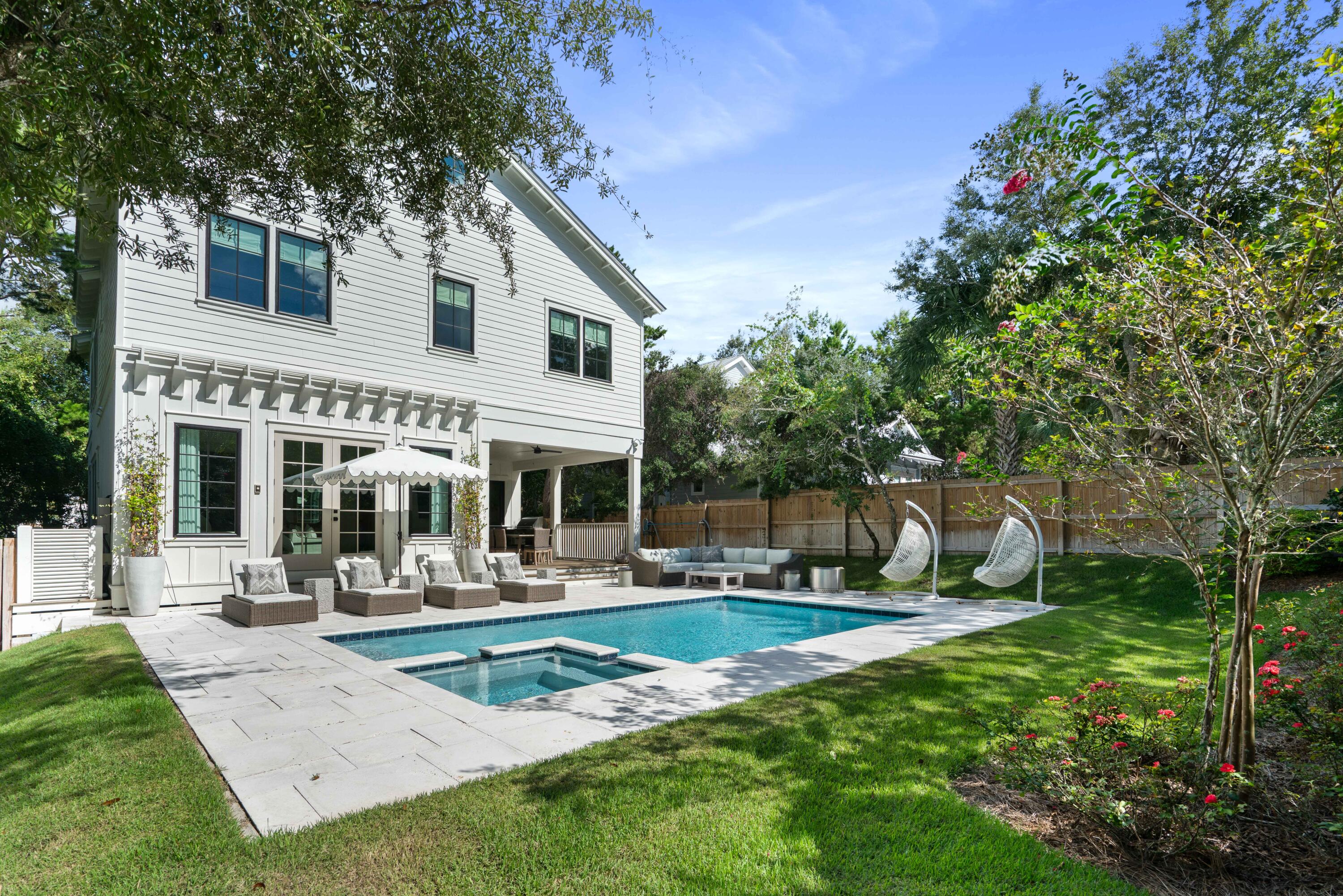 WHITES GULFVIEW ESTATES - Residential