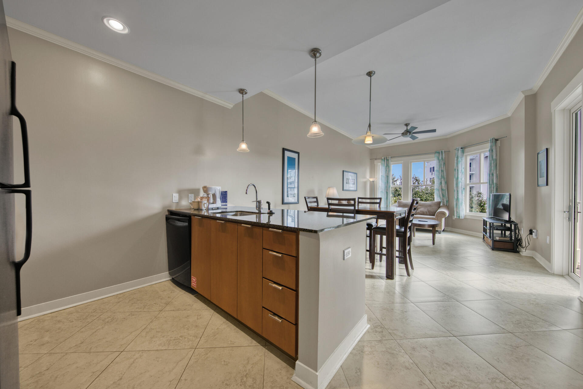 BAHIA CONDO - Residential