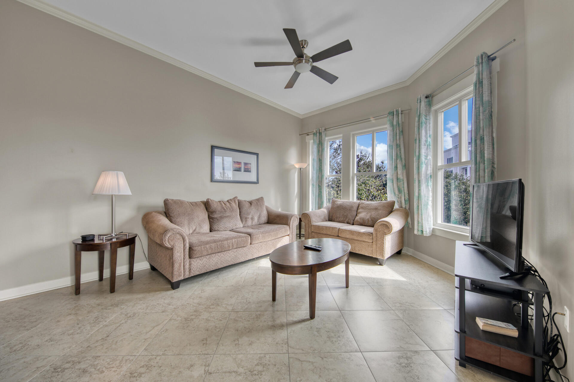 BAHIA CONDO - Residential