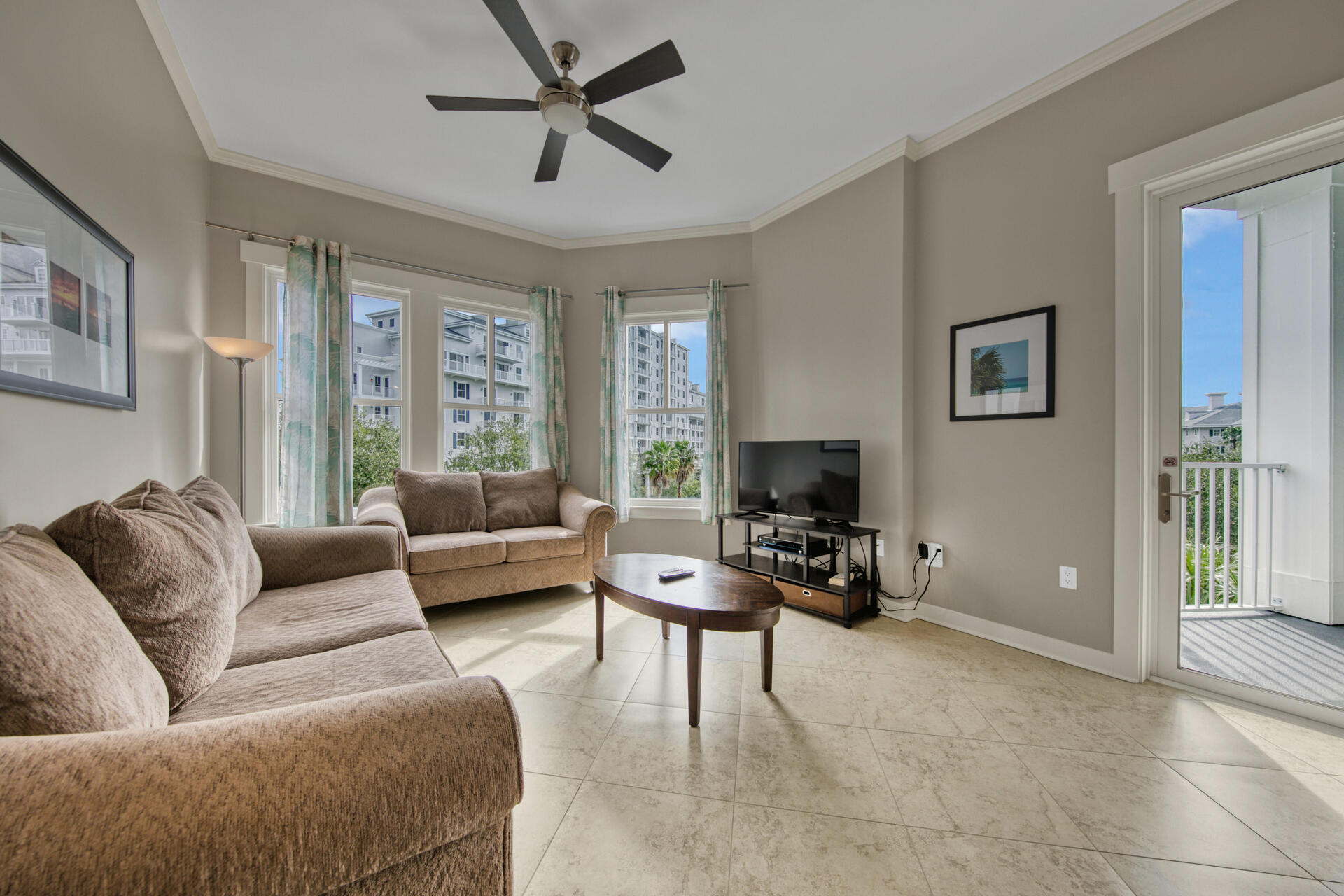 BAHIA CONDO - Residential