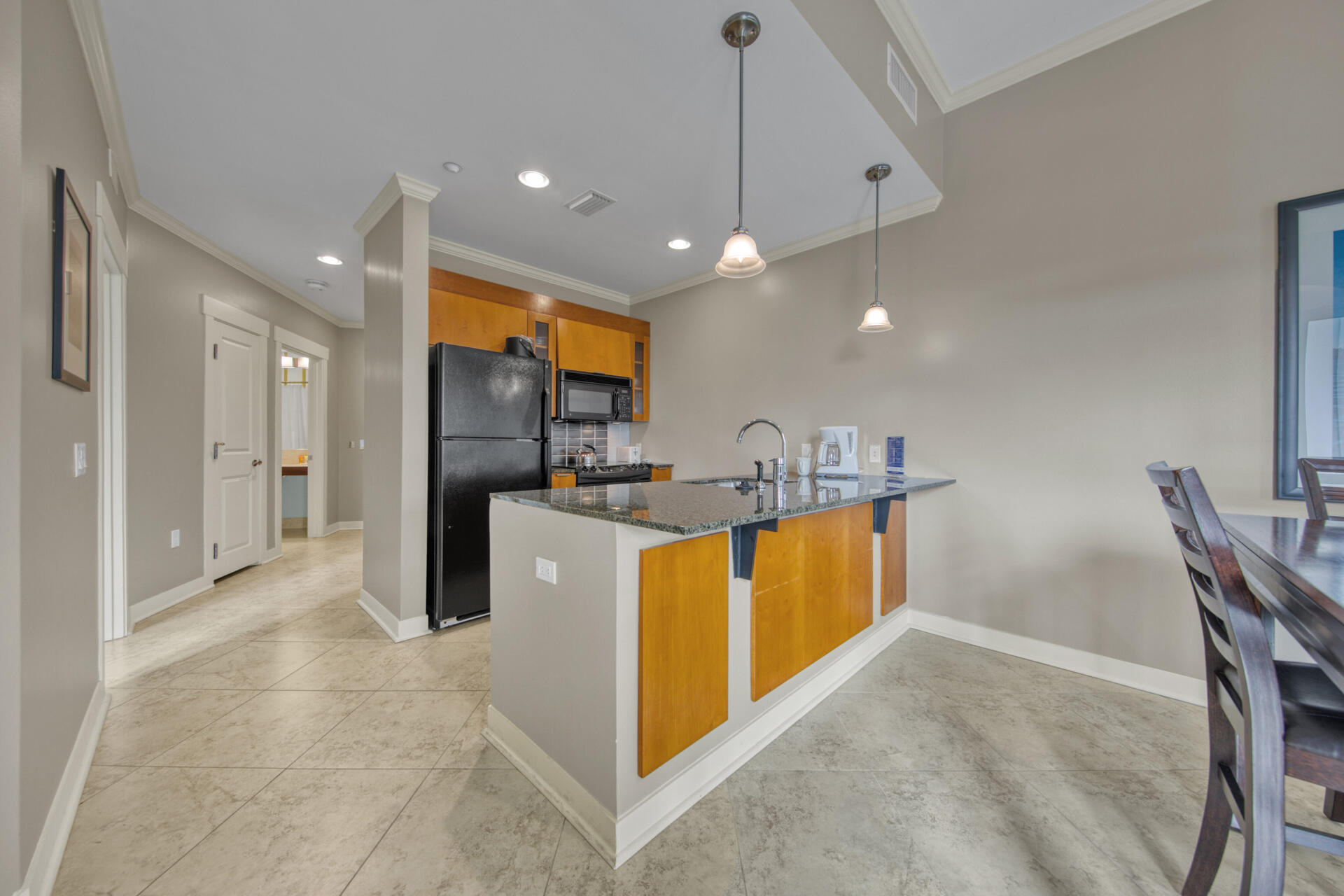 BAHIA CONDO - Residential