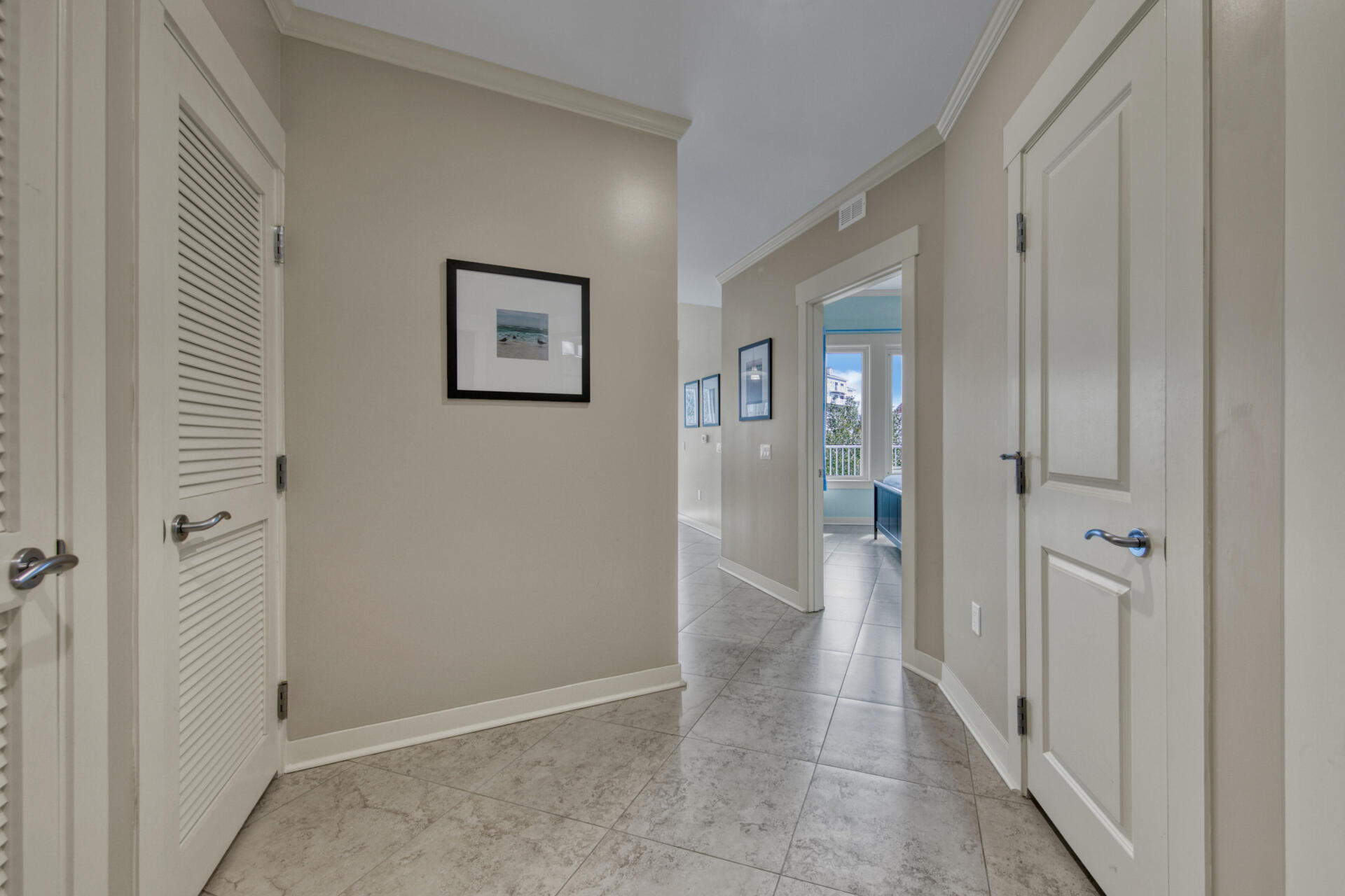 BAHIA CONDO - Residential