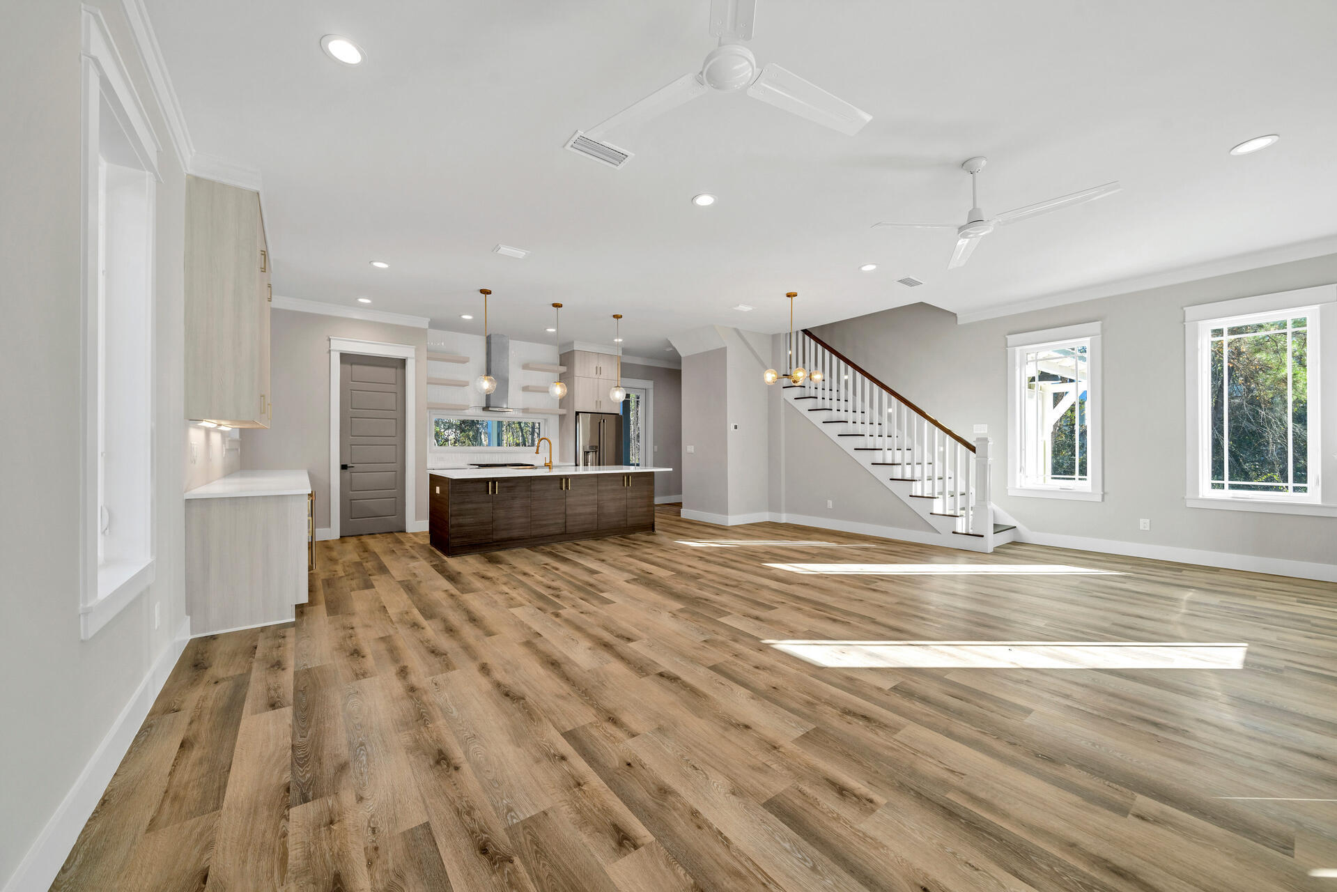 LAKESIDE AT BLUE MOUNTAIN BEACH - Residential