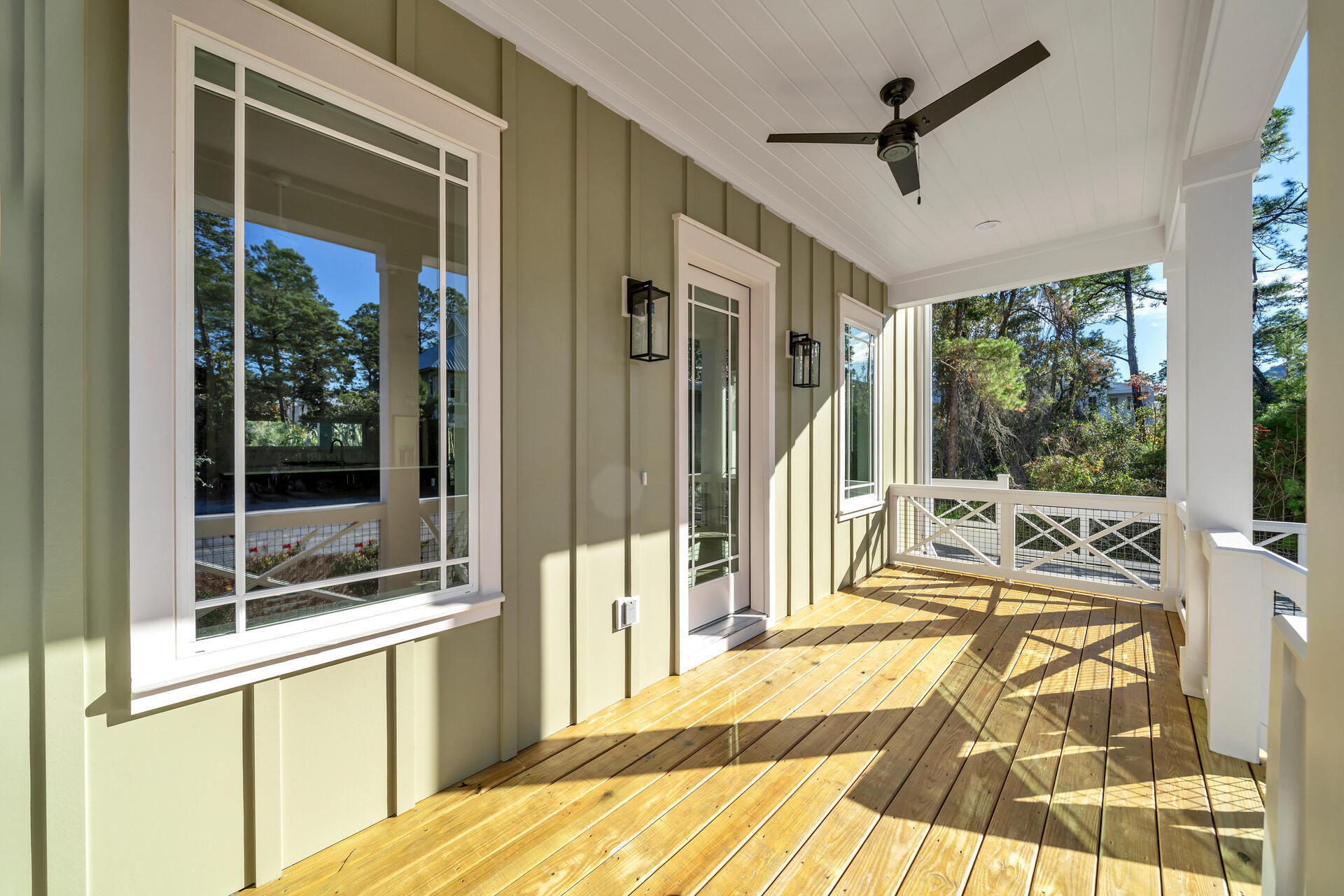 LAKESIDE AT BLUE MOUNTAIN BEACH - Residential