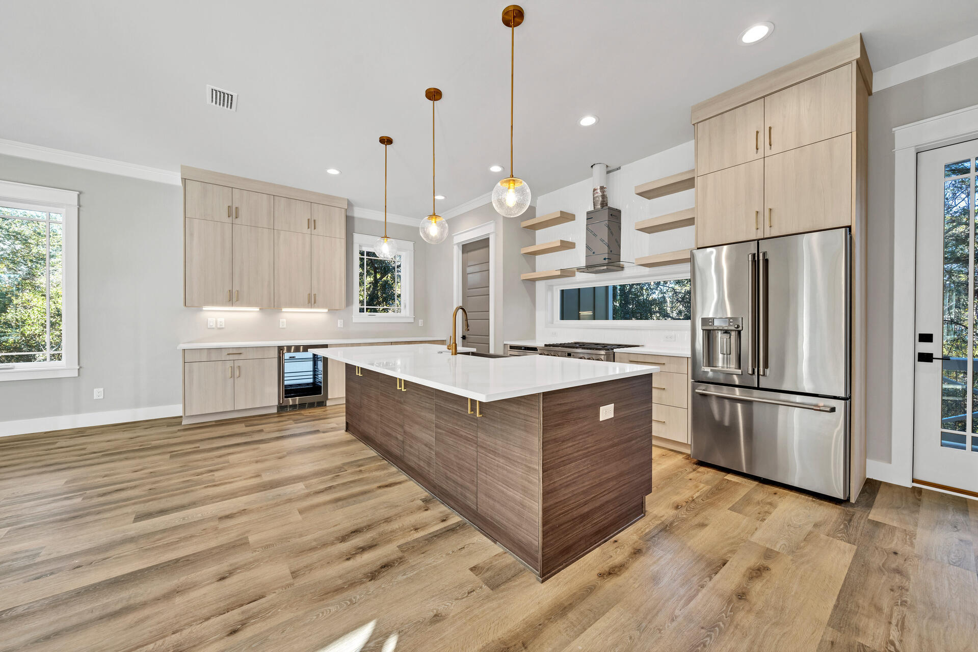 LAKESIDE AT BLUE MOUNTAIN BEACH - Residential