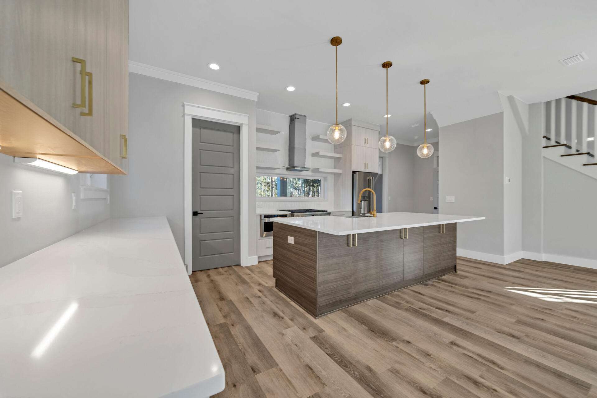 LAKESIDE AT BLUE MOUNTAIN BEACH - Residential