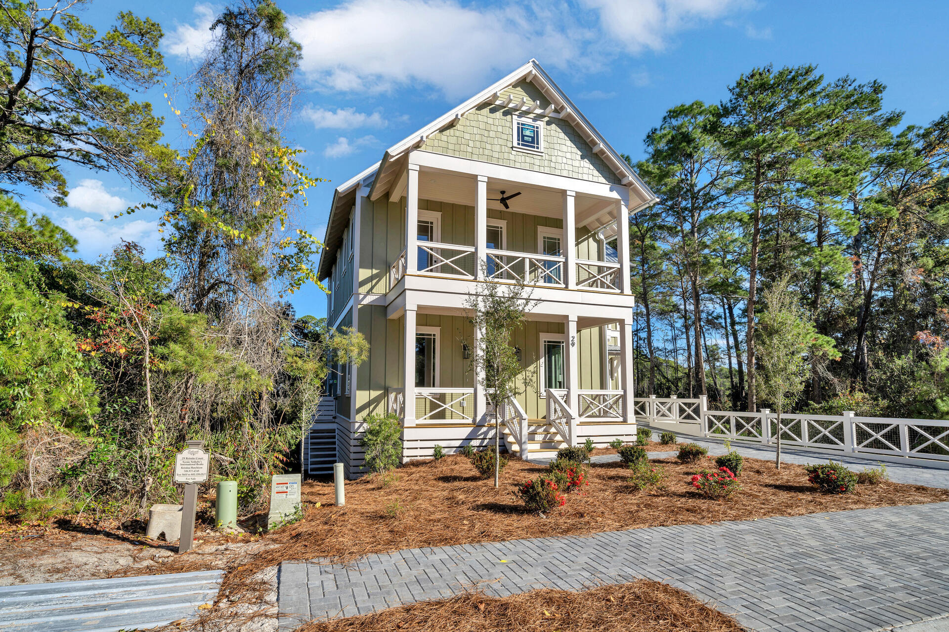 LAKESIDE AT BLUE MOUNTAIN BEACH - Residential