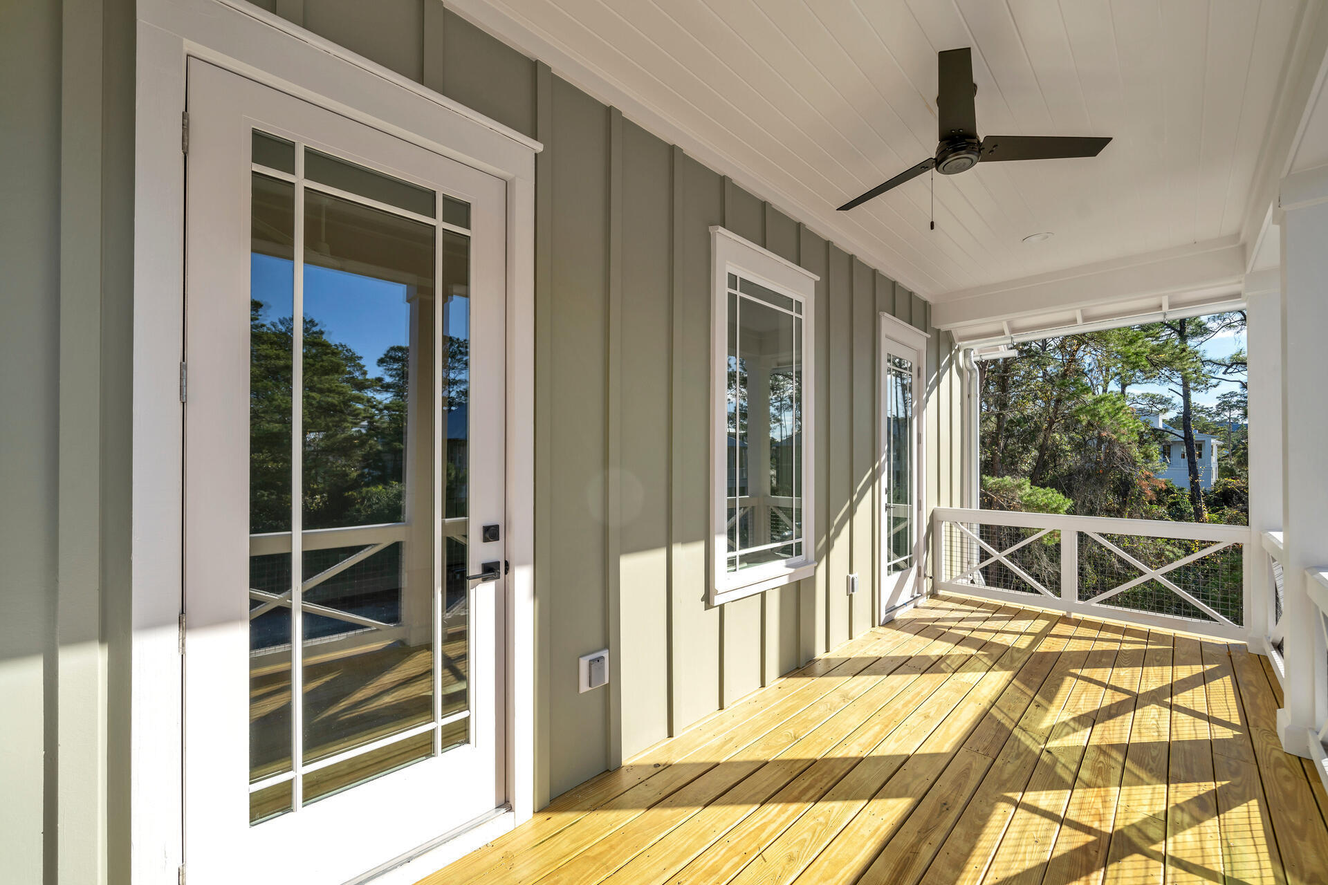 LAKESIDE AT BLUE MOUNTAIN BEACH - Residential