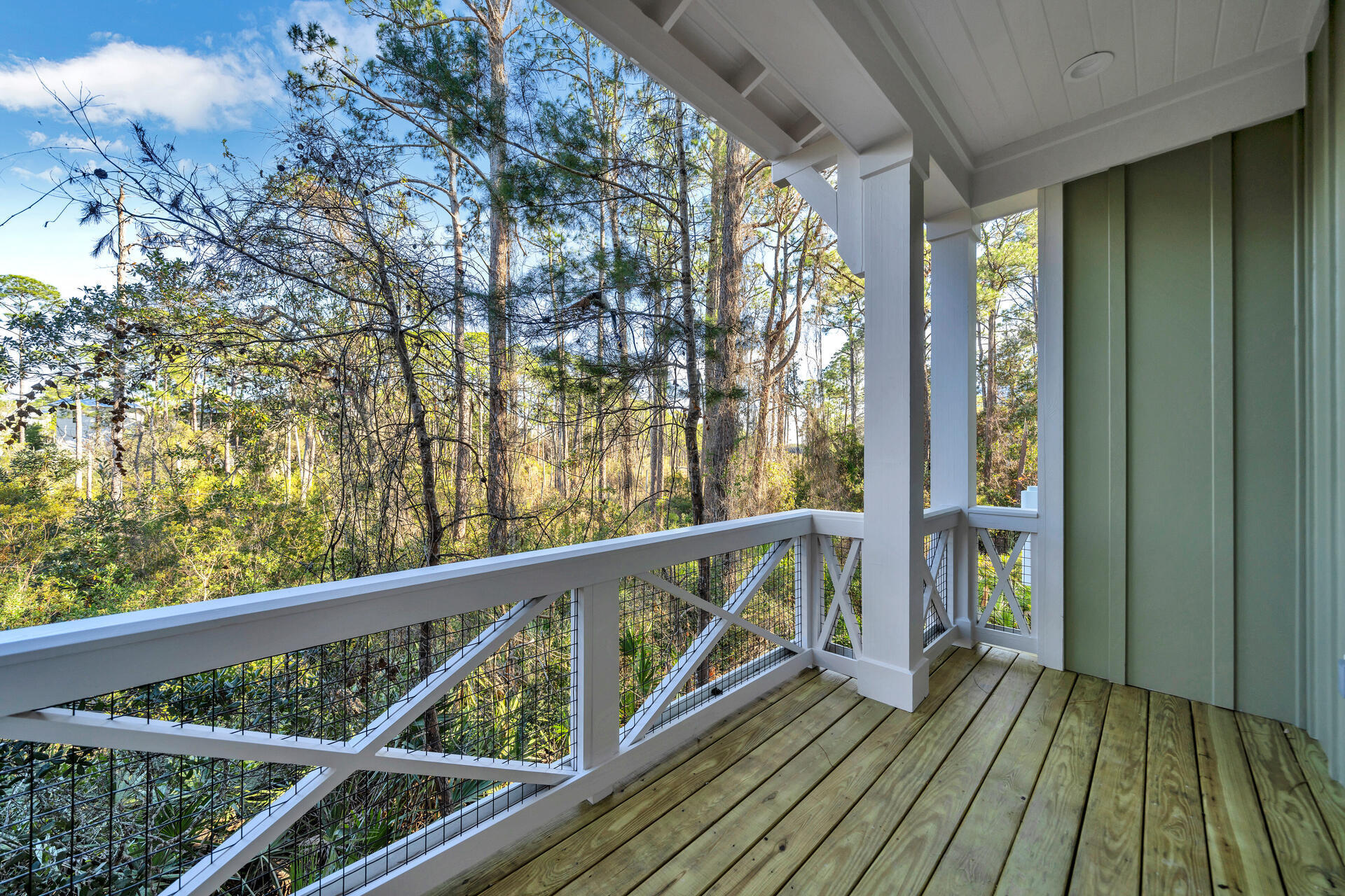LAKESIDE AT BLUE MOUNTAIN BEACH - Residential