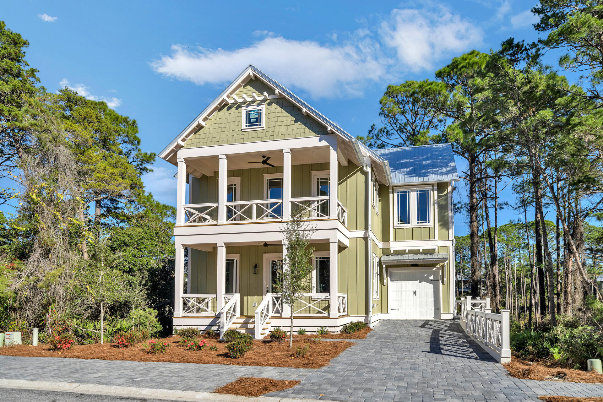 LAKESIDE AT BLUE MOUNTAIN BEACH - Residential