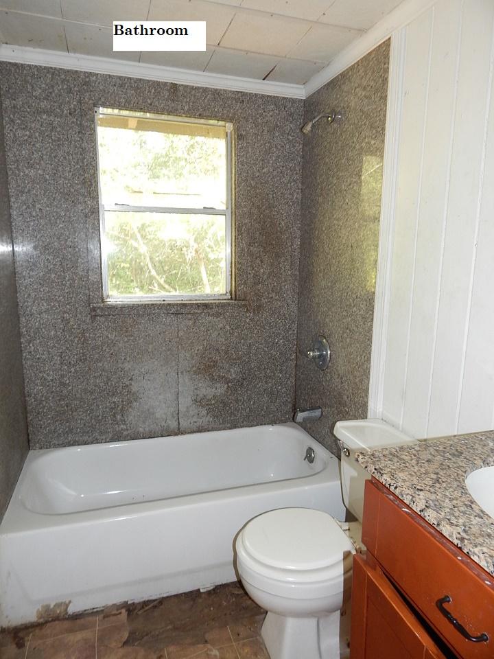 NO RECORDED SUBDIVISION - Residential