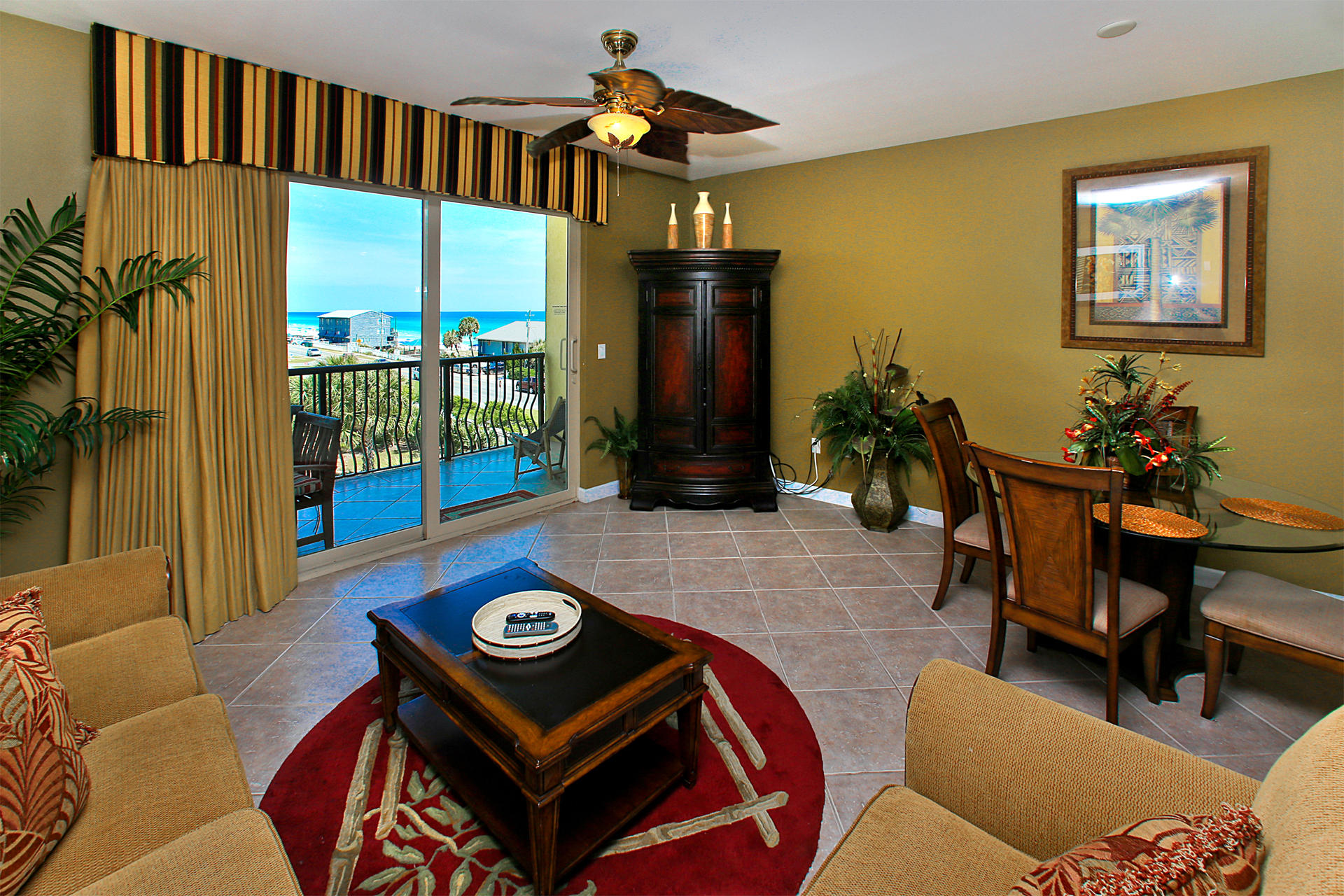 BEACH RESORT - Residential