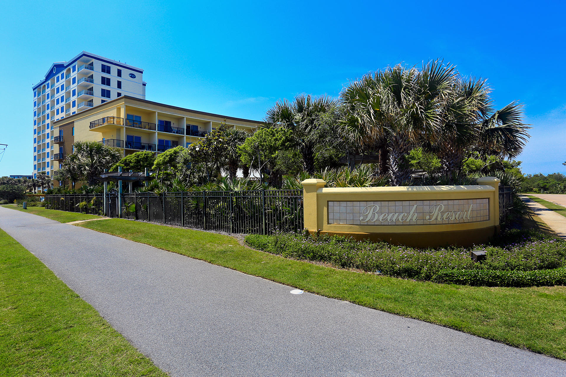 BEACH RESORT - Residential